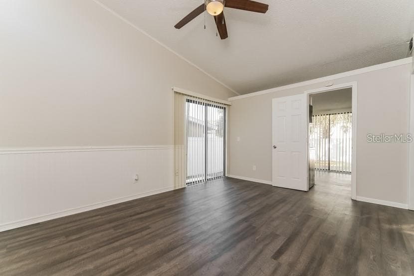 Single Family Residence at 559 MARTIN PLACE BLVD, APOPKA, photo 4 of 17