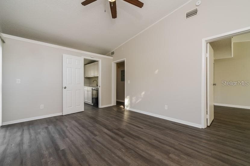 Single Family Residence at 559 MARTIN PLACE BLVD, APOPKA, photo 5 of 17