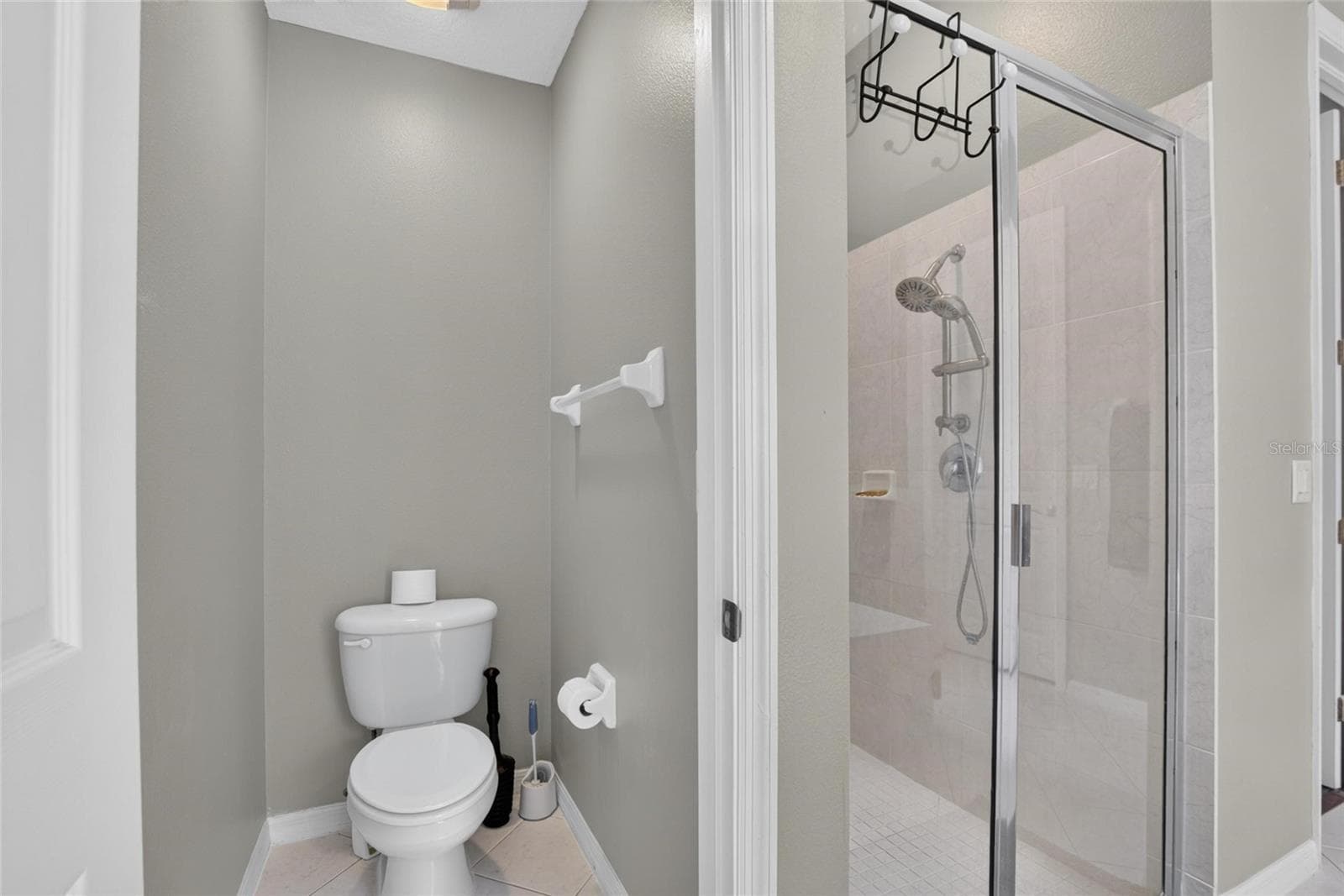 Single Family Residence at 10103 DEERCLIFF DR, TAMPA, photo 35 of 94
