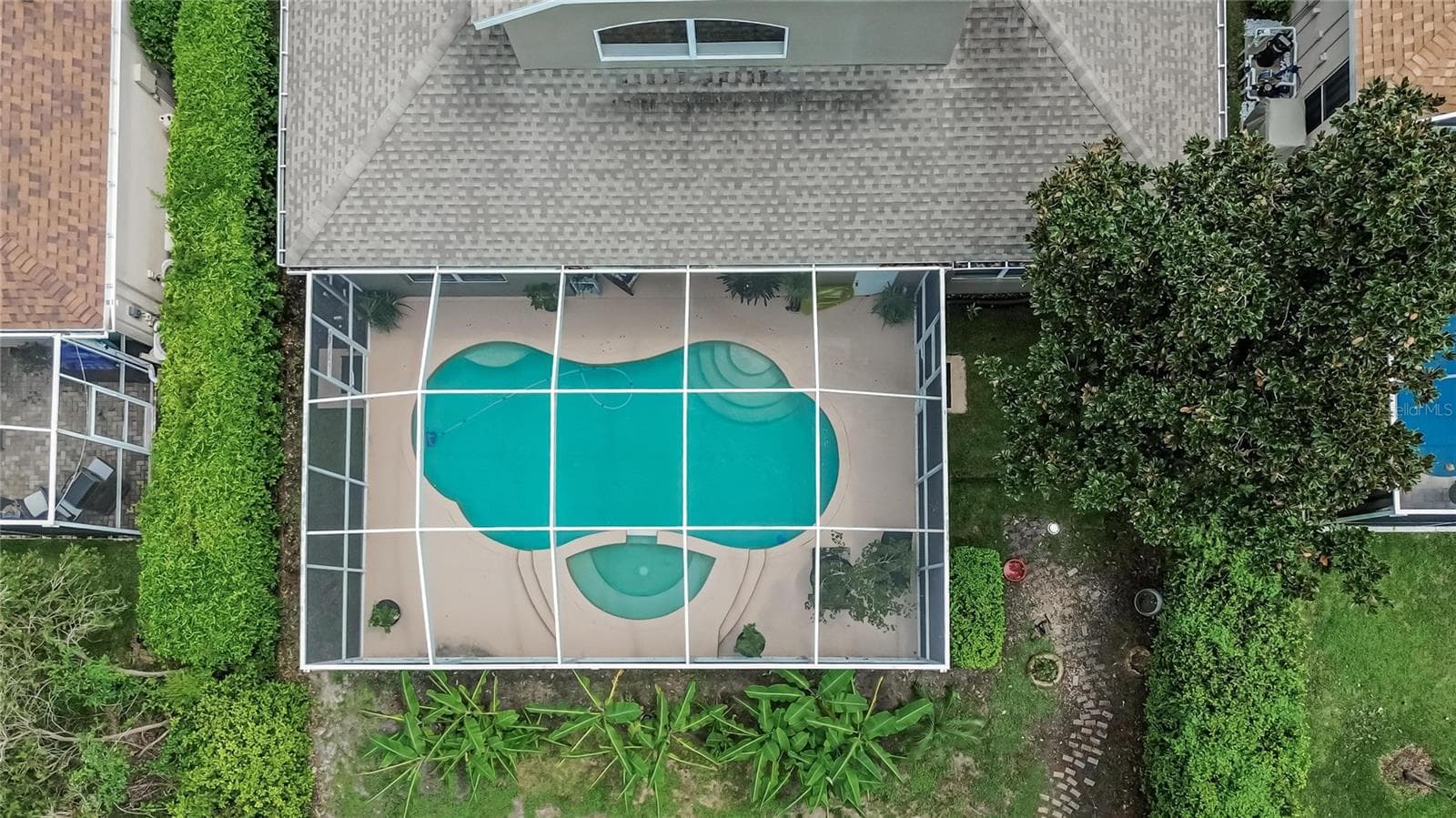 Single Family Residence at 10103 DEERCLIFF DR, TAMPA, photo 58 of 94