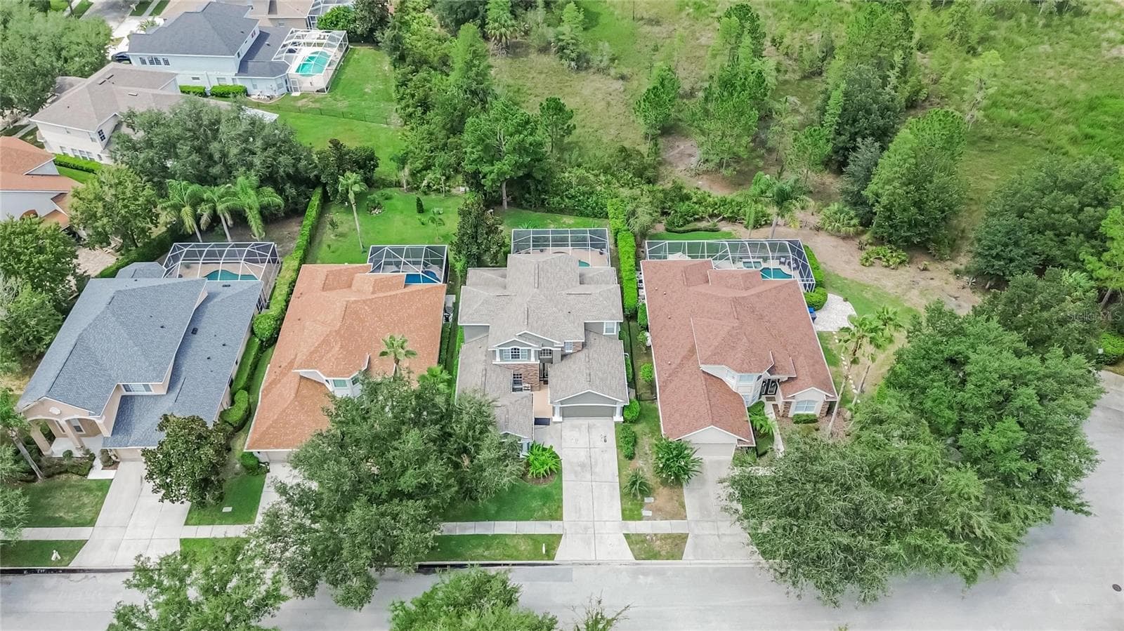 Single Family Residence at 10103 DEERCLIFF DR, TAMPA, photo 68 of 94