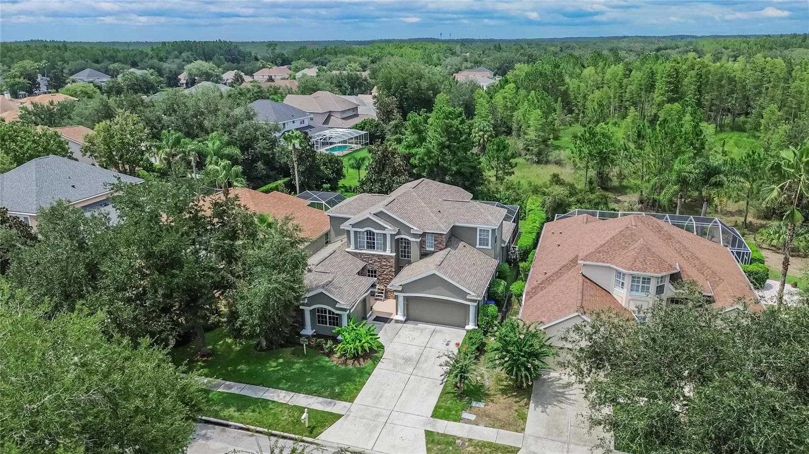 Single Family Residence at 10103 DEERCLIFF DR, TAMPA, photo 72 of 94