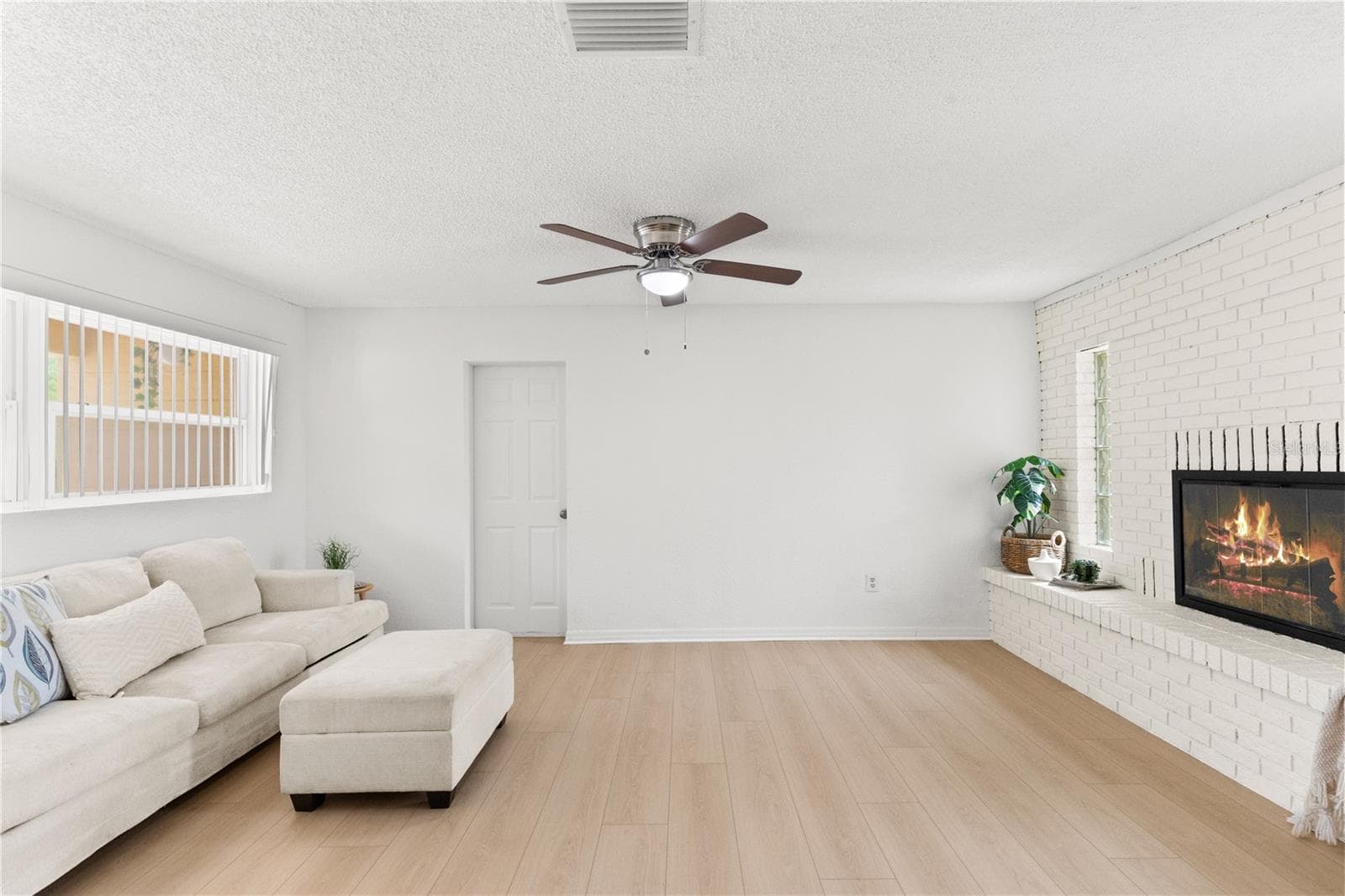 Single Family Residence at 3663 22ND AVE N, ST PETERSBURG, photo 16 of 28