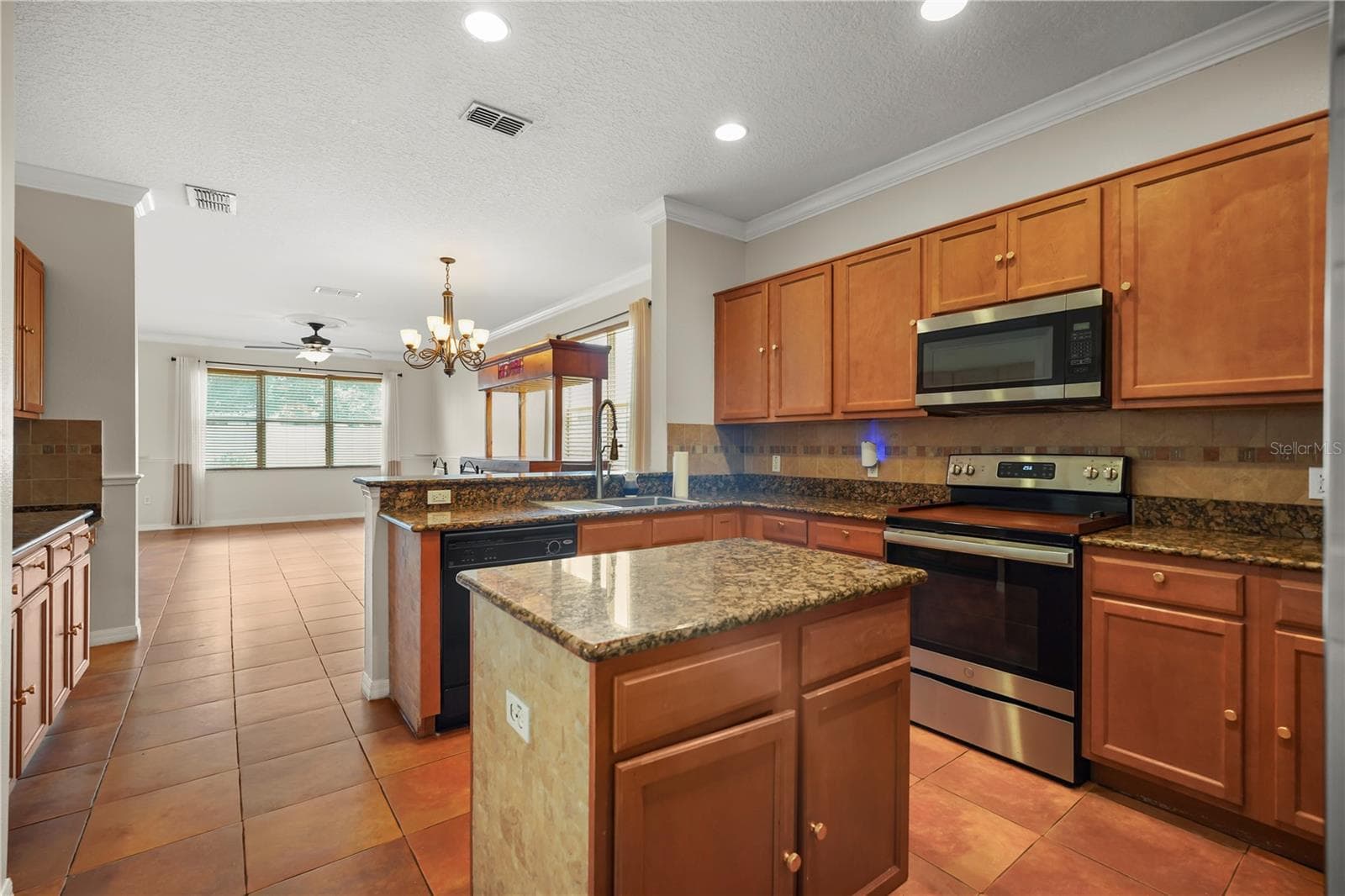 Single Family Residence at 3827 GOLDEN KNOT DR, KISSIMMEE, photo 27 of 80
