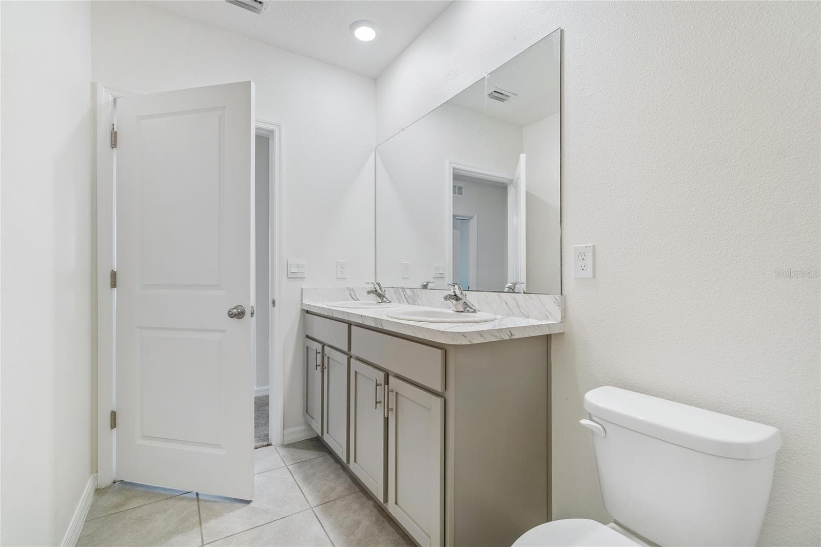 Single Family Residence at 15990 TUSCANY HILLSIDE RD, ODESSA, photo 40 of 76