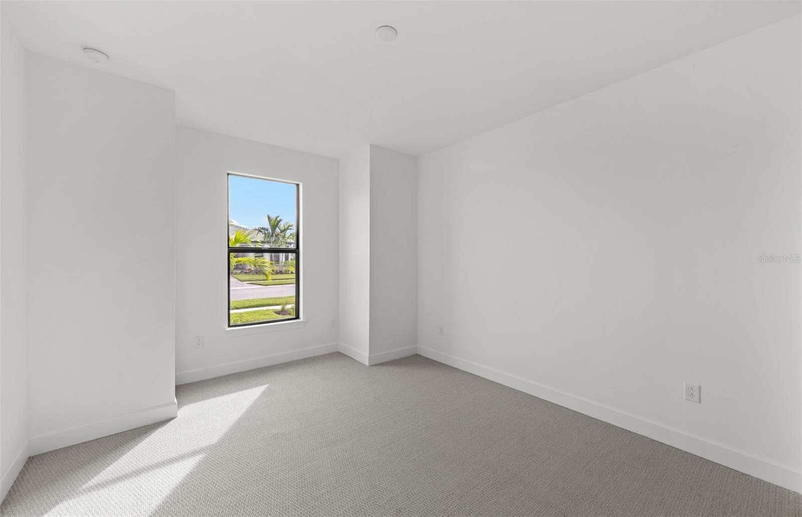 Photos are of similar Mystique floorplan. Homes may vary. - 4415 LAKESIDE GROVE, NORTH PORT