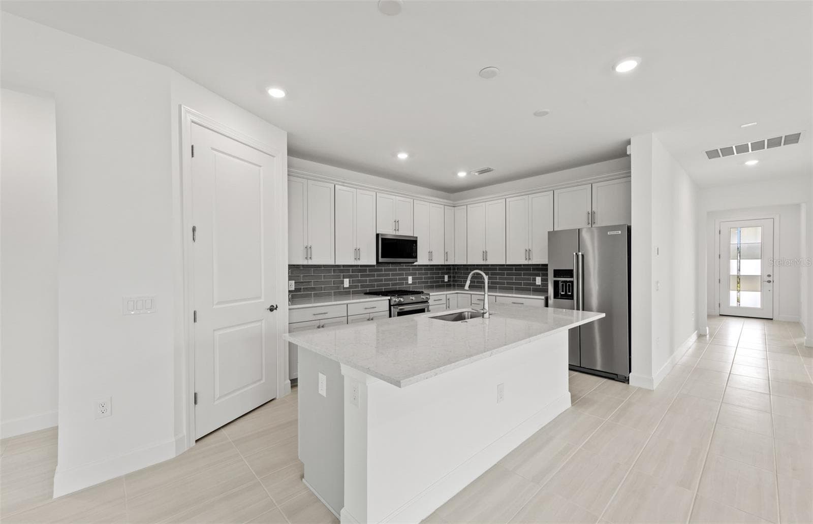 Photos are of similar Mystique floorplan. Homes may vary. - 4415 LAKESIDE GROVE, NORTH PORT