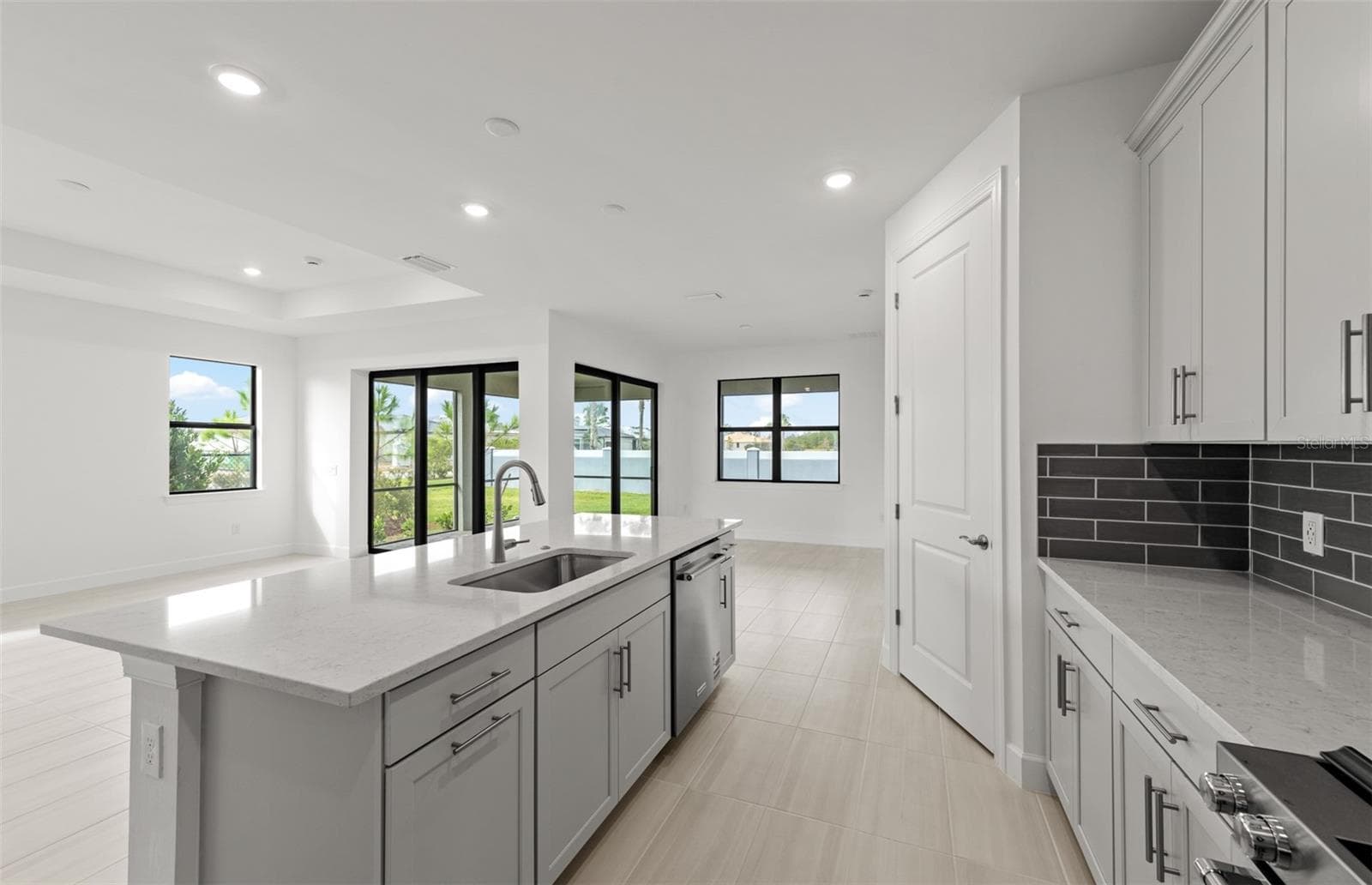 Photos are of similar Mystique floorplan. Homes may vary. - 4415 LAKESIDE GROVE, NORTH PORT