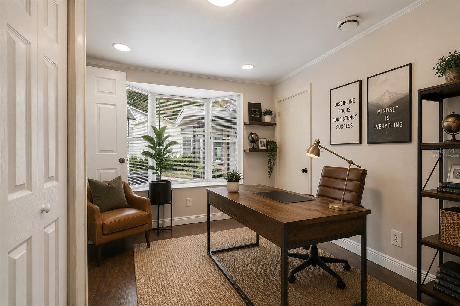 Virtually Staged - 3601 6TH AVE N, ST PETERSBURG