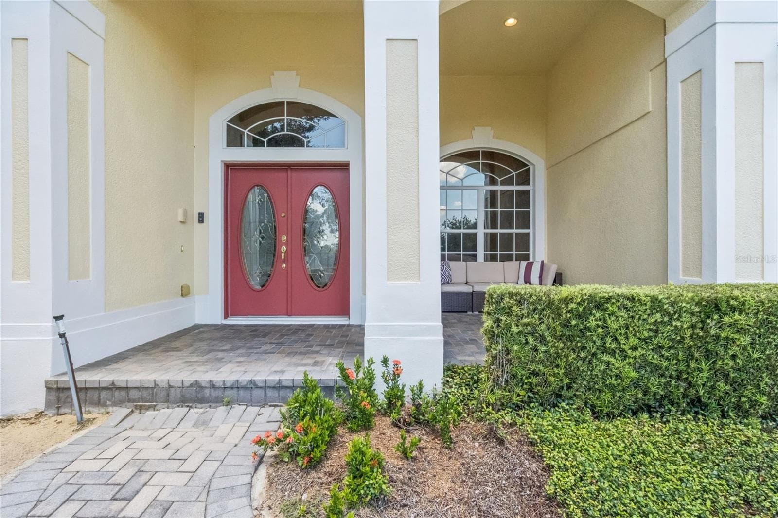 Covered front entry with double doors - 1112 CALLAWAY CIR, CLERMONT