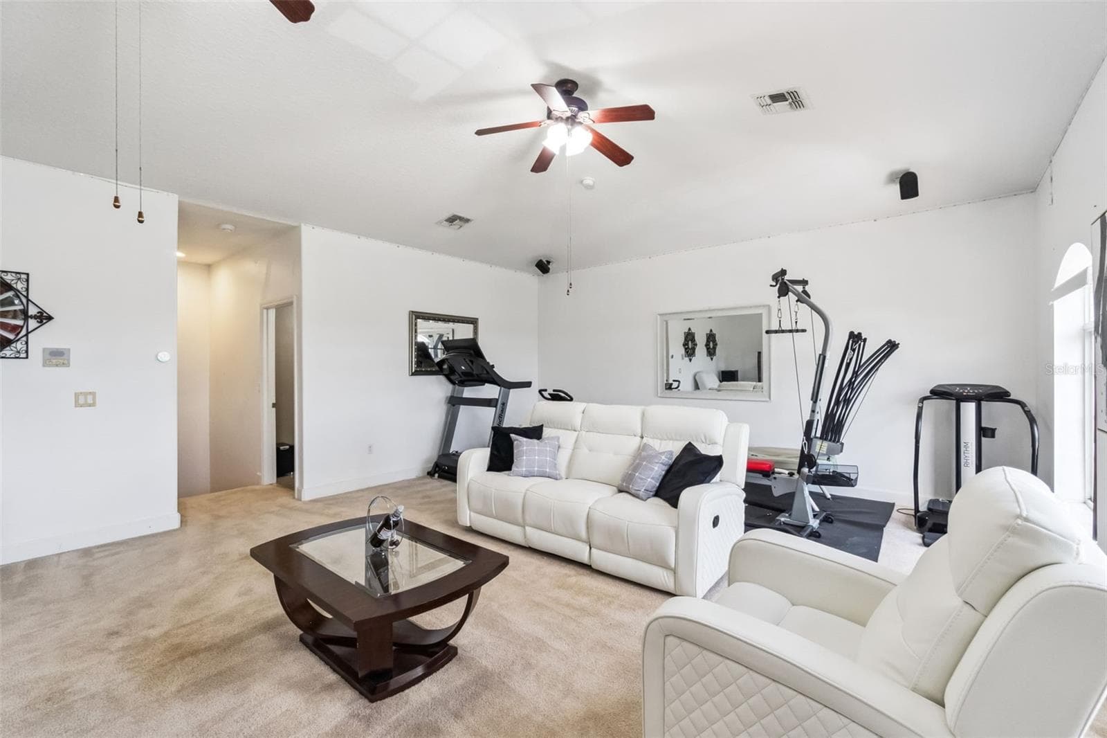 Upstairs loft with space for a home gym, media room or office - 1112 CALLAWAY CIR, CLERMONT