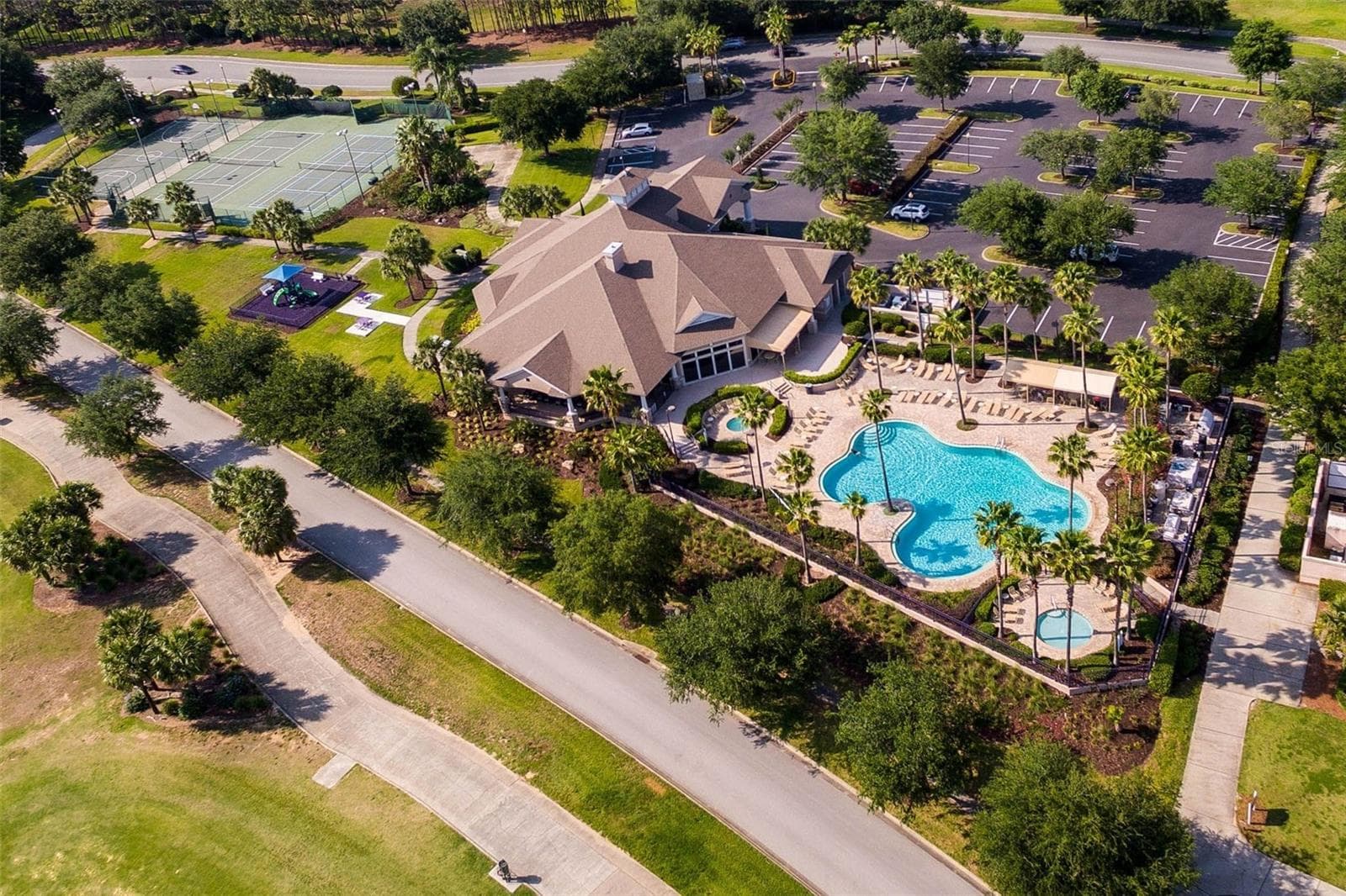 Aerial of the clubhouse and resort-style pool - 1112 CALLAWAY CIR, CLERMONT
