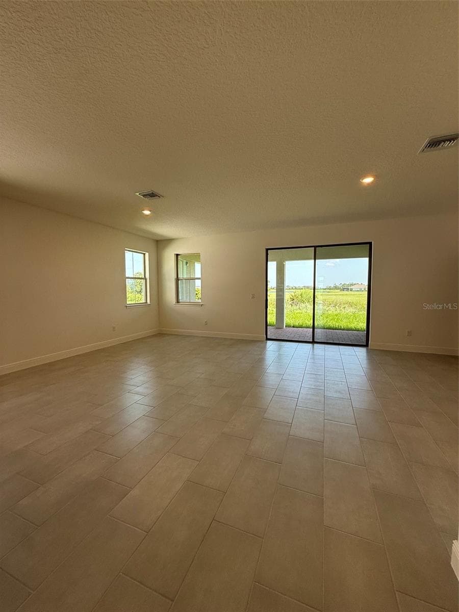 Single Family Residence at 5123 BUTTONSAGE DR, ST CLOUD, photo 5 of 6