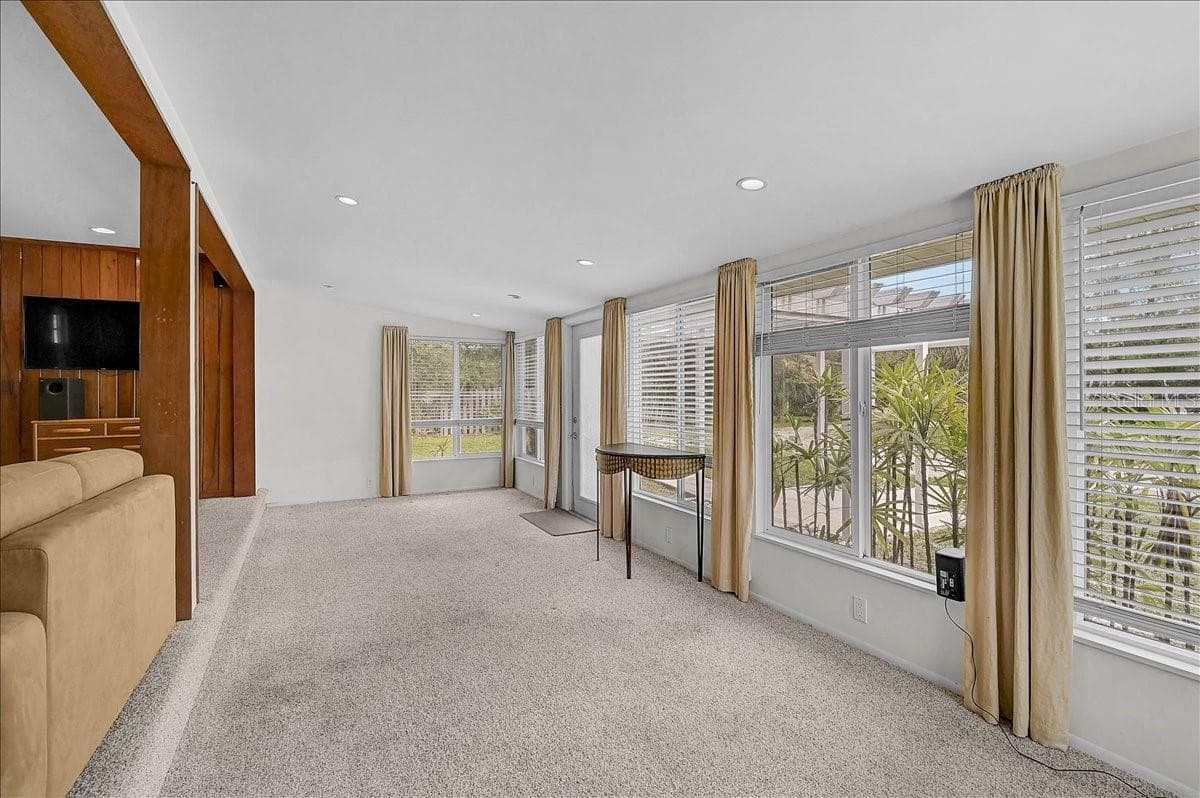 Single Family Residence at 2404 BISPHAM RD, SARASOTA, photo 18 of 54