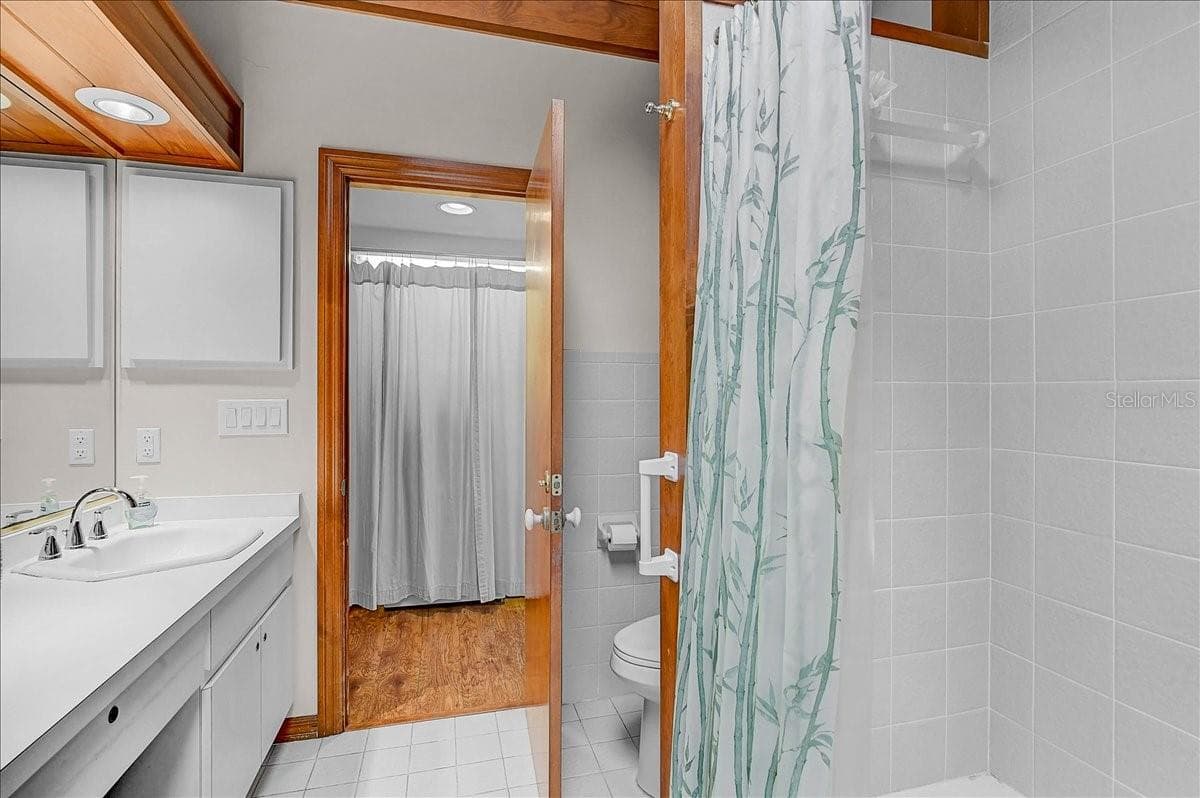 Single Family Residence at 2404 BISPHAM RD, SARASOTA, photo 29 of 54