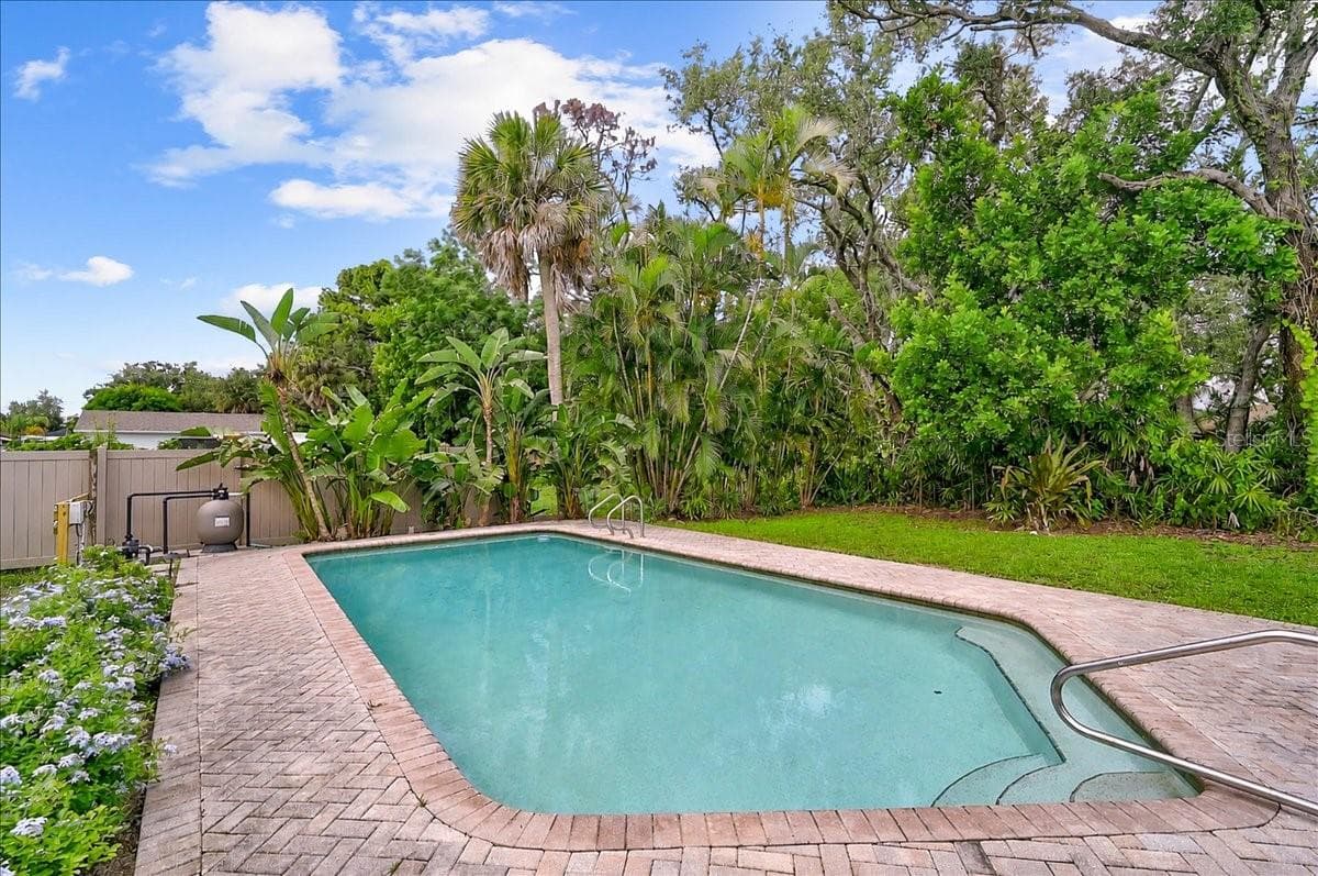 Single Family Residence at 2404 BISPHAM RD, SARASOTA, photo 35 of 54