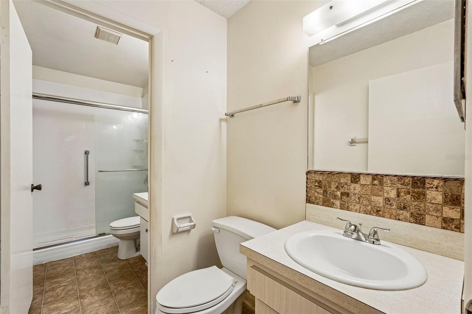 Condominium at 1329 NEW BEDFORD DR, SUN CITY CENTER, photo 15 of 45