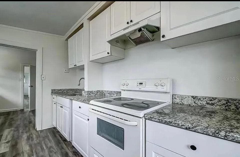 Single Family Residence at 8428 N HIGHLAND AVE, TAMPA, photo 5 of 13