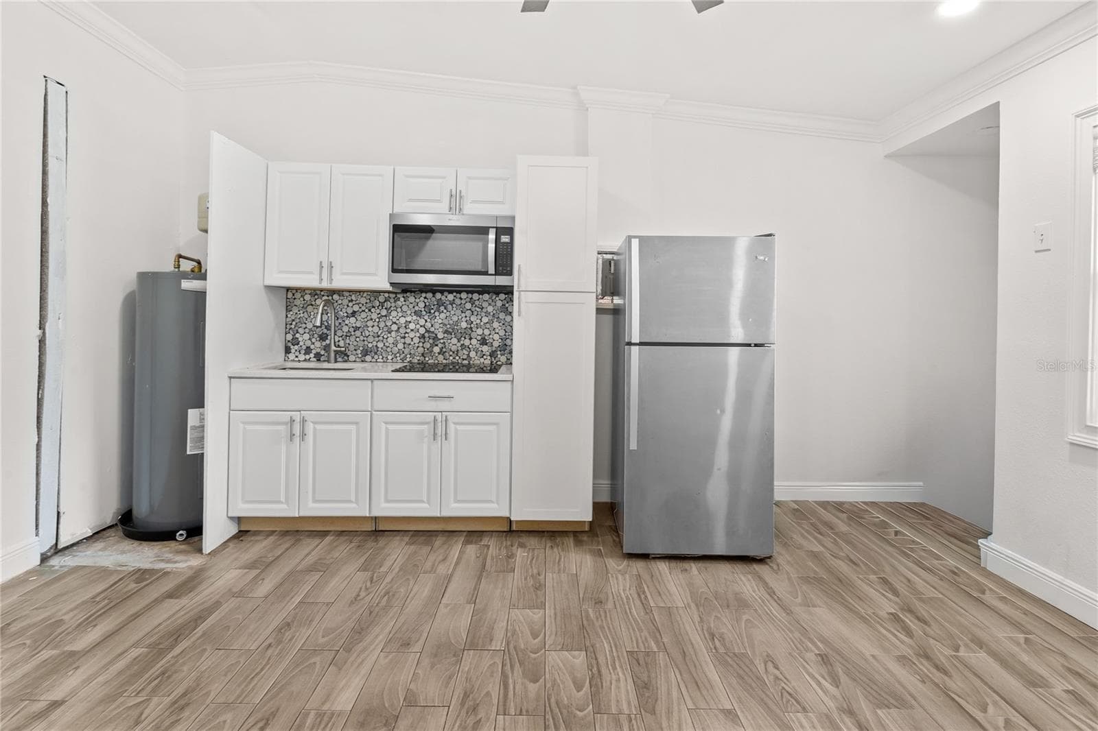 Single Family Residence at 815 W HIGHLAND DR, COCOA, photo 6 of 24