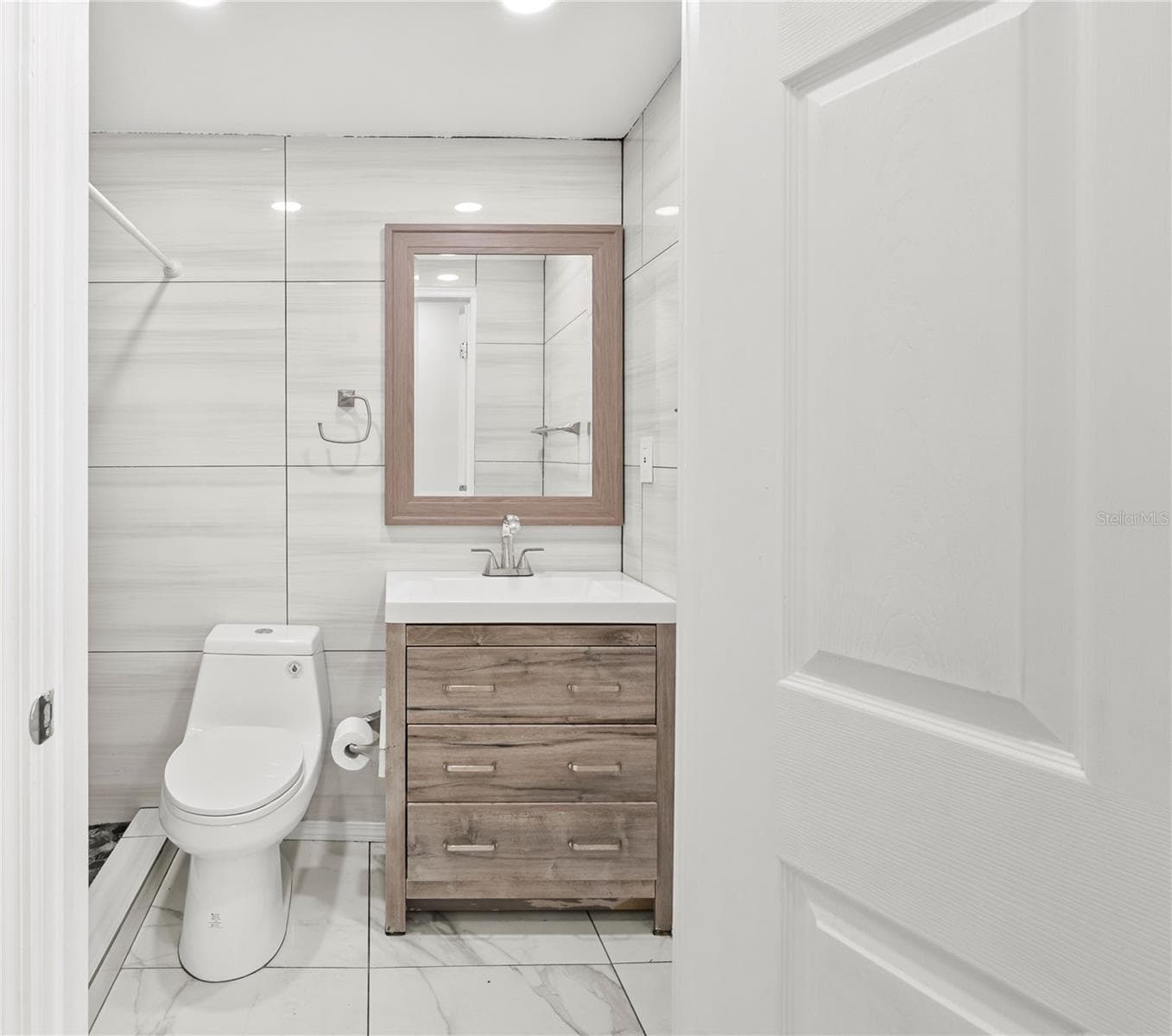 Anexo / In-law (bathroom) - 815 W HIGHLAND DR, COCOA