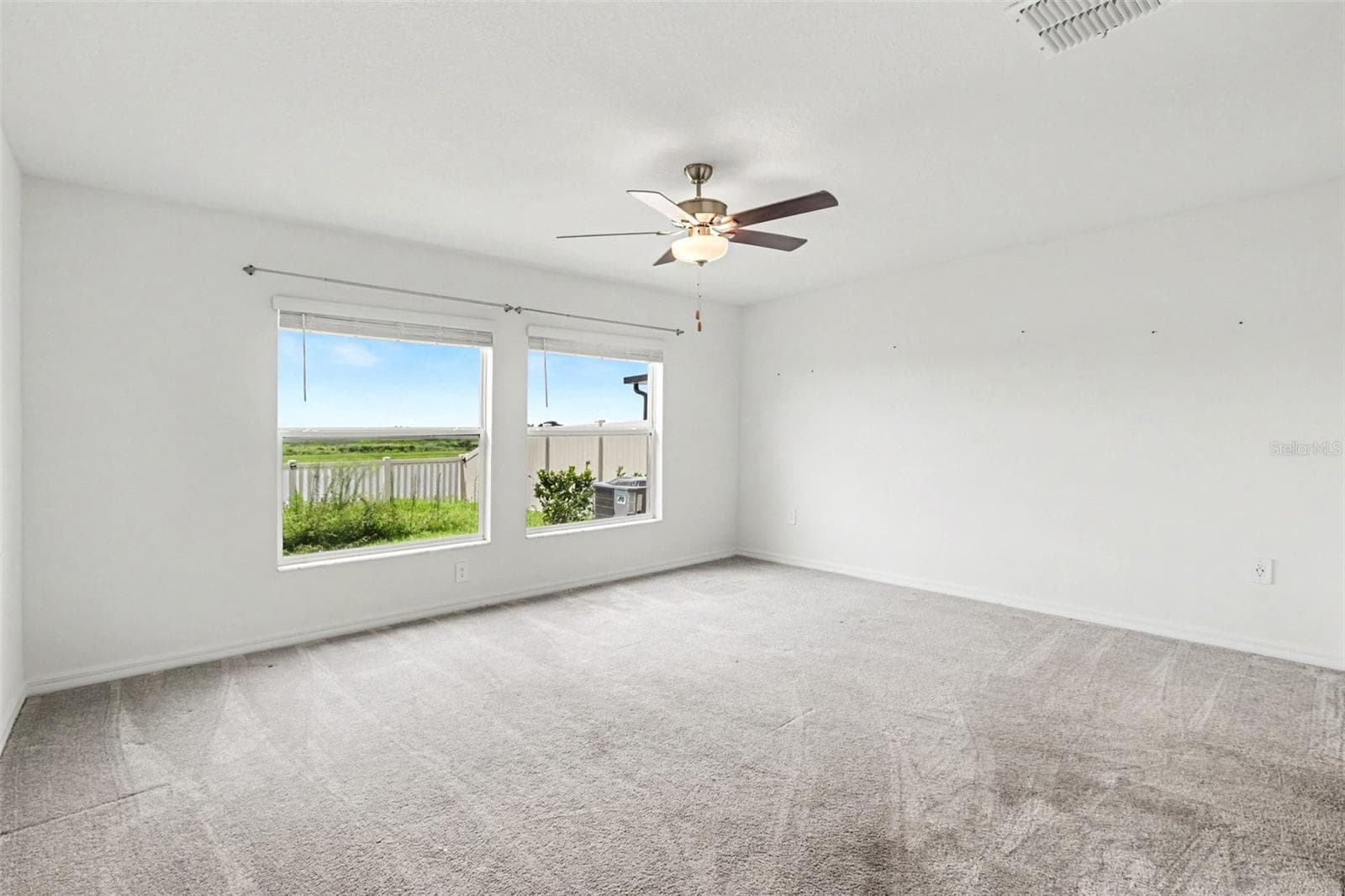 Single Family Residence at 15281 ZIRCON RED DR, WIMAUMA, photo 6 of 20