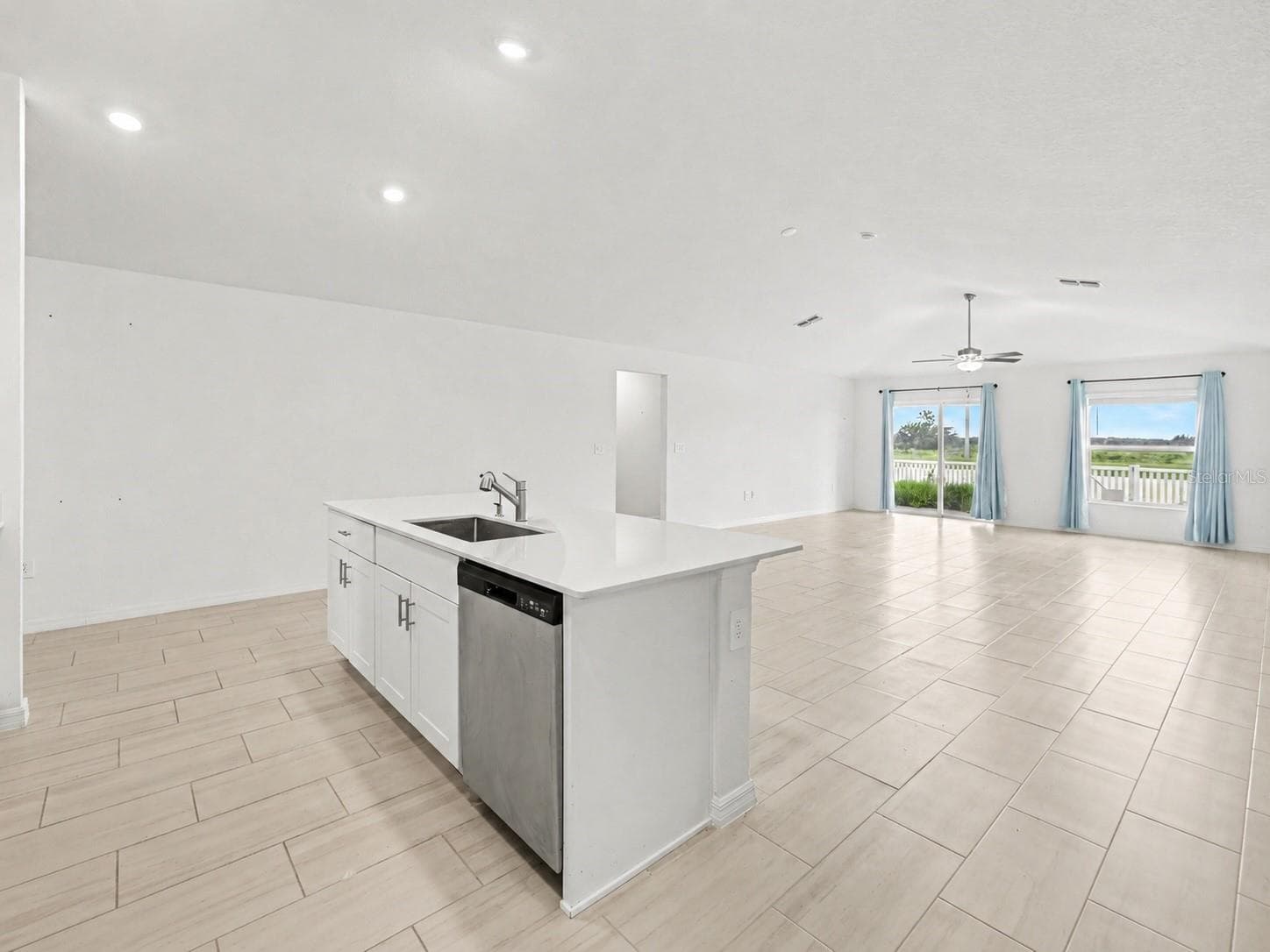 Single Family Residence at 15281 ZIRCON RED DR, WIMAUMA, photo 17 of 20