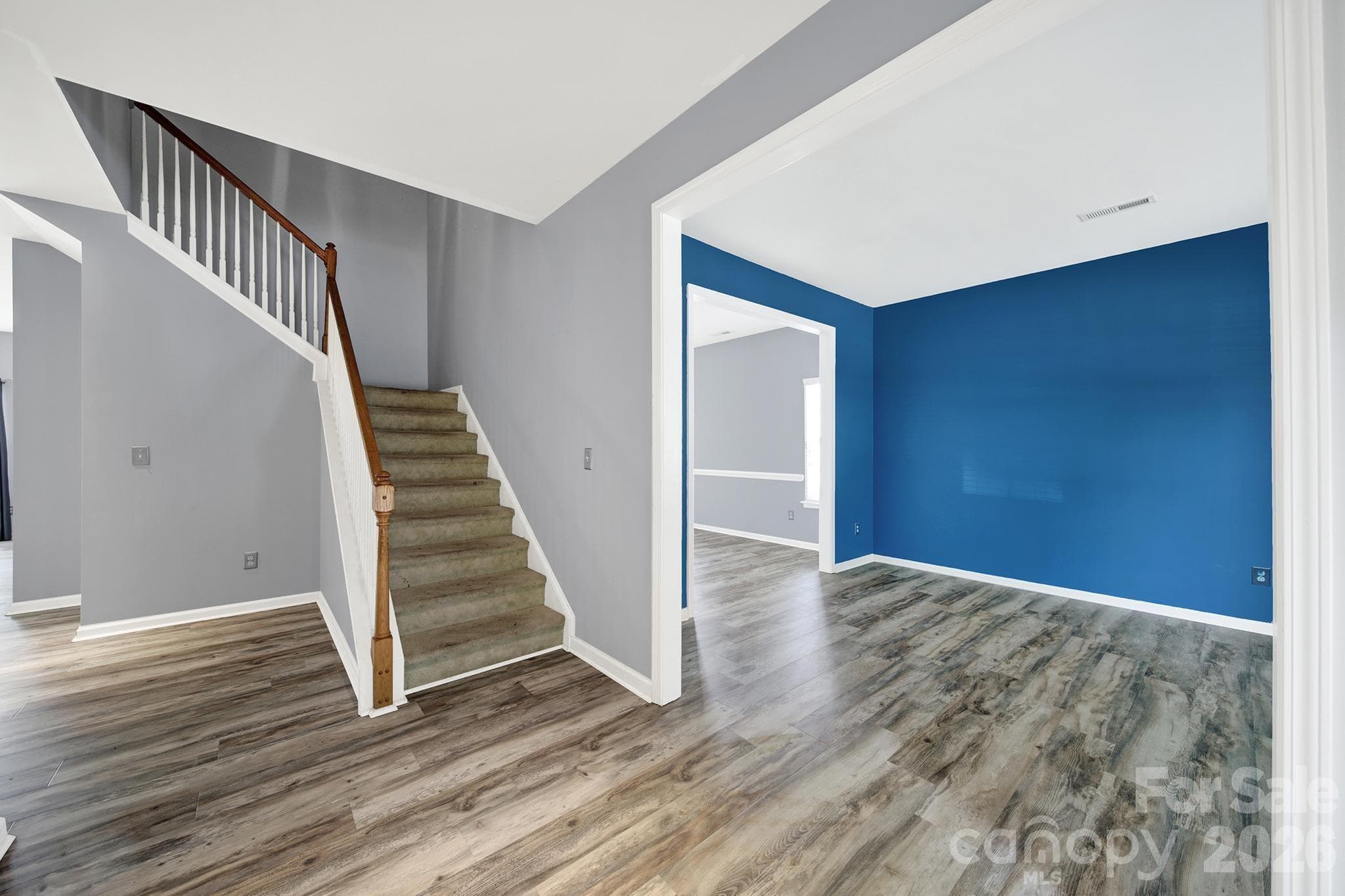 Single Family Residence at 898 Coach House Court, Rock Hill, photo 3 of 46