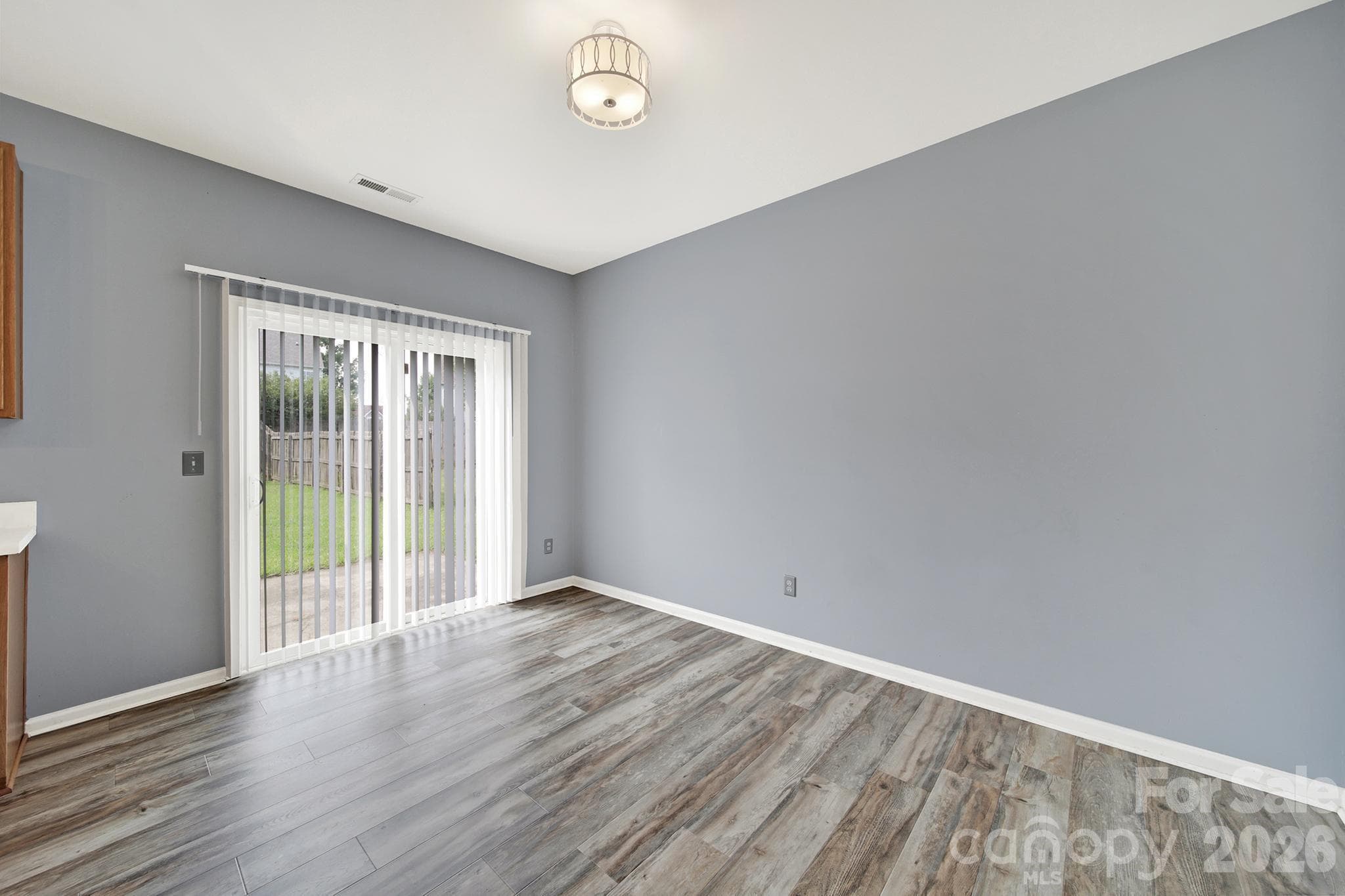 Single Family Residence at 898 Coach House Court, Rock Hill, photo 10 of 46