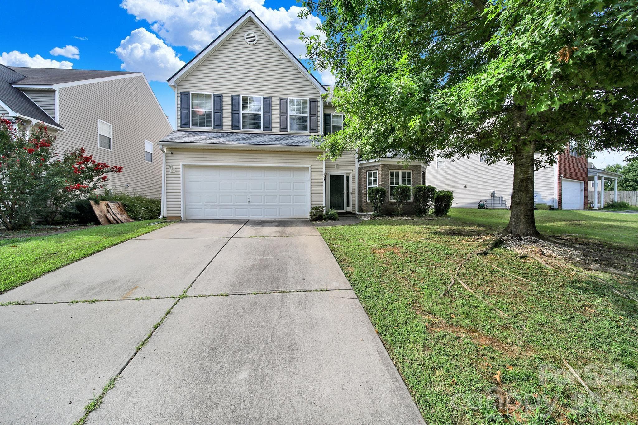 Single Family Residence at 898 Coach House Court, Rock Hill, photo 41 of 46