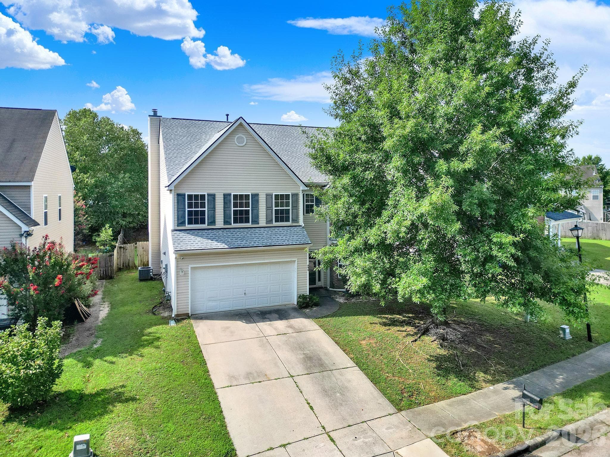 Single Family Residence at 898 Coach House Court, Rock Hill, photo 42 of 46