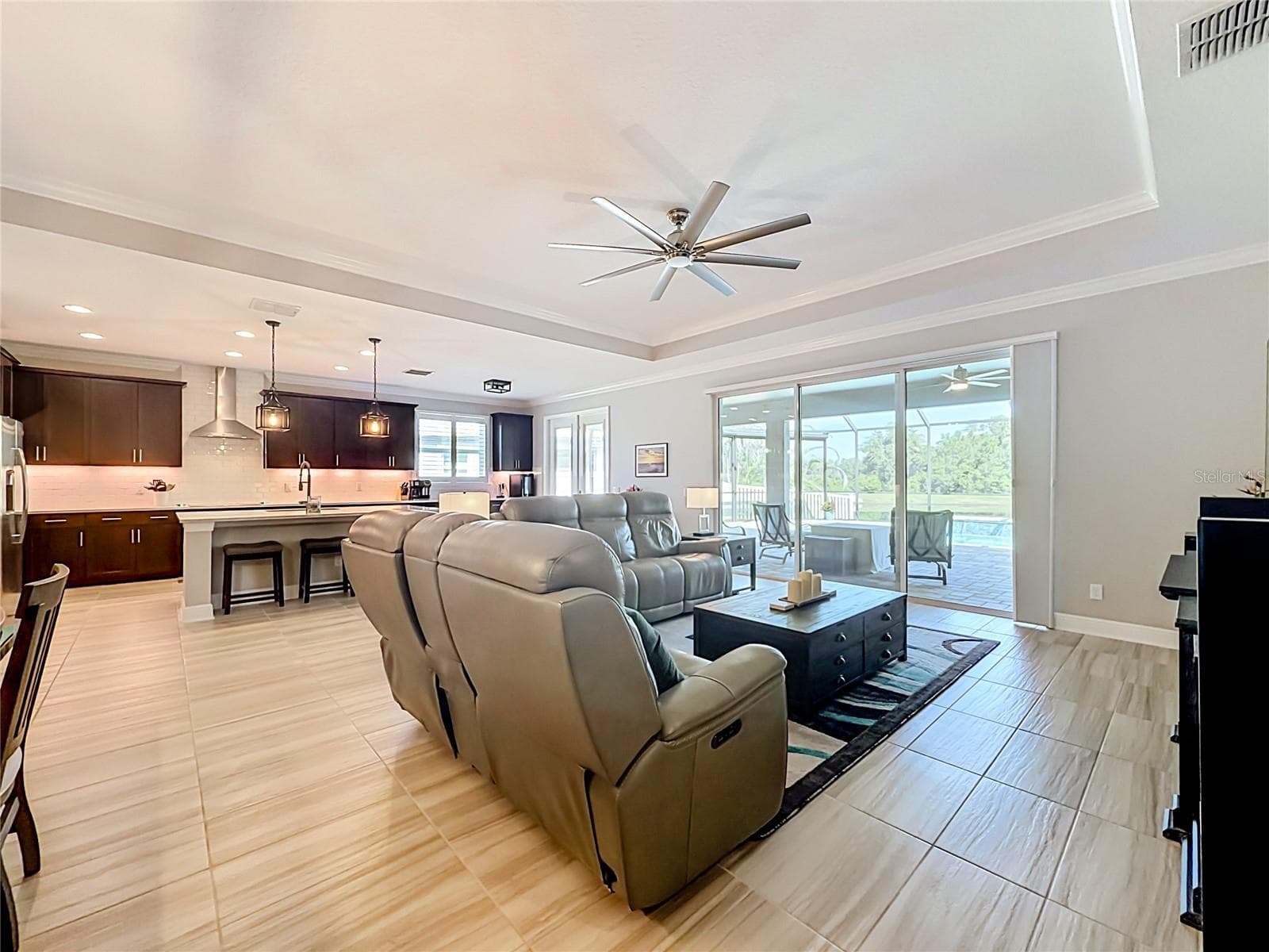 Single Family Residence at 19563 LEONARD RD, LUTZ, photo 7 of 49