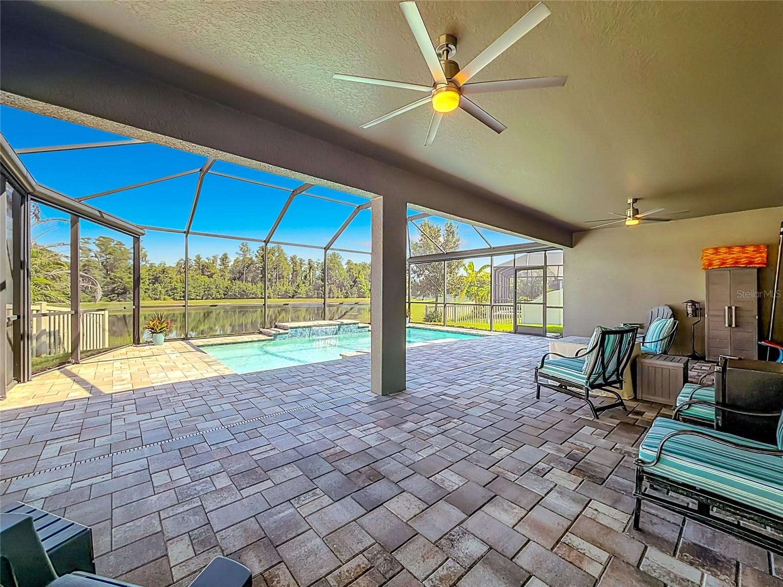 Single Family Residence at 19563 LEONARD RD, LUTZ, photo 5 of 49
