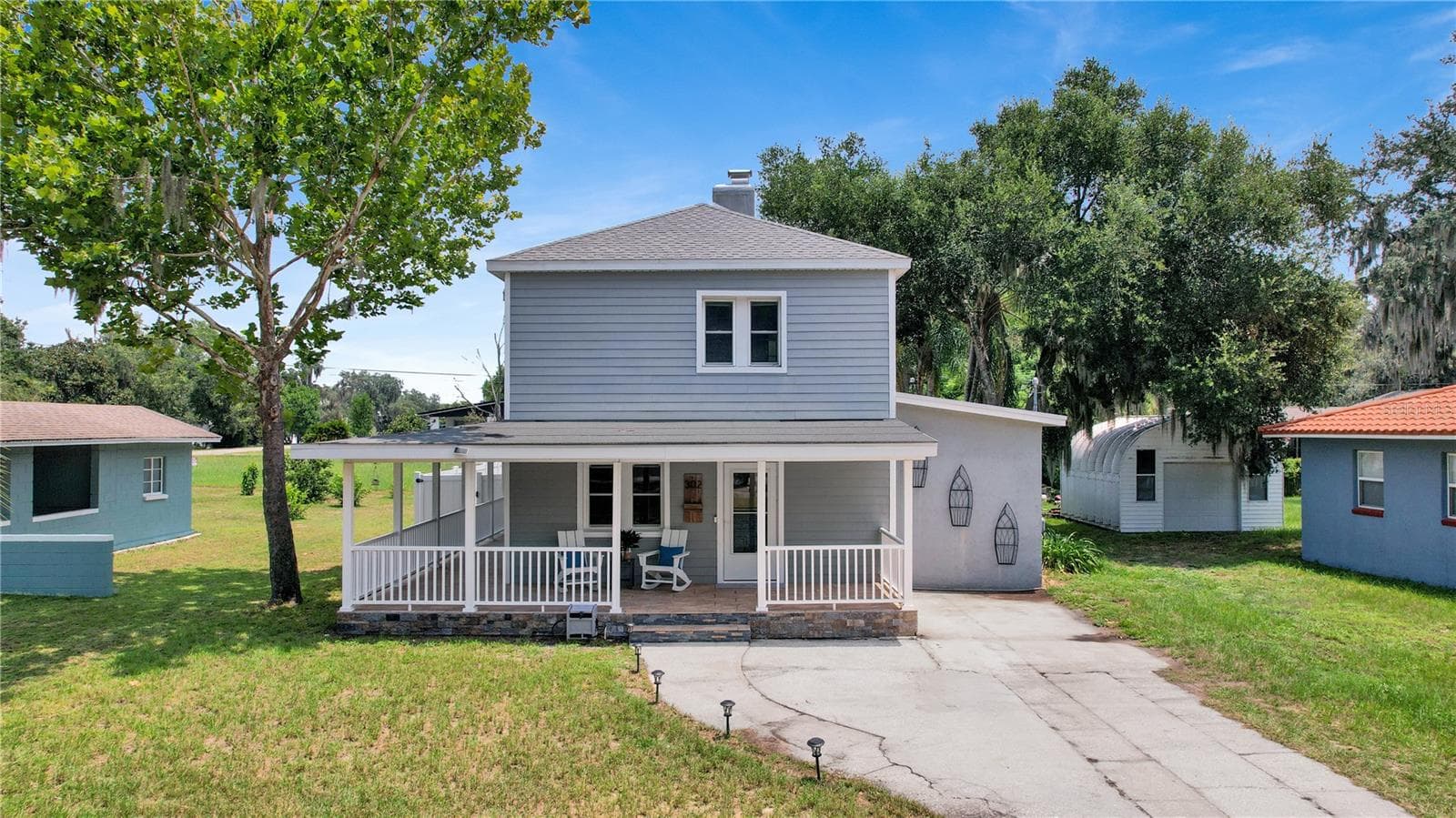 Single Family Residence at 302 S PALM AVE, HOWEY IN THE HILLS, photo 2 of 31