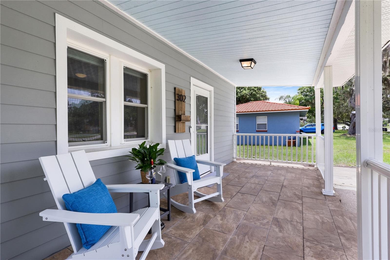 Single Family Residence at 302 S PALM AVE, HOWEY IN THE HILLS, photo 3 of 31