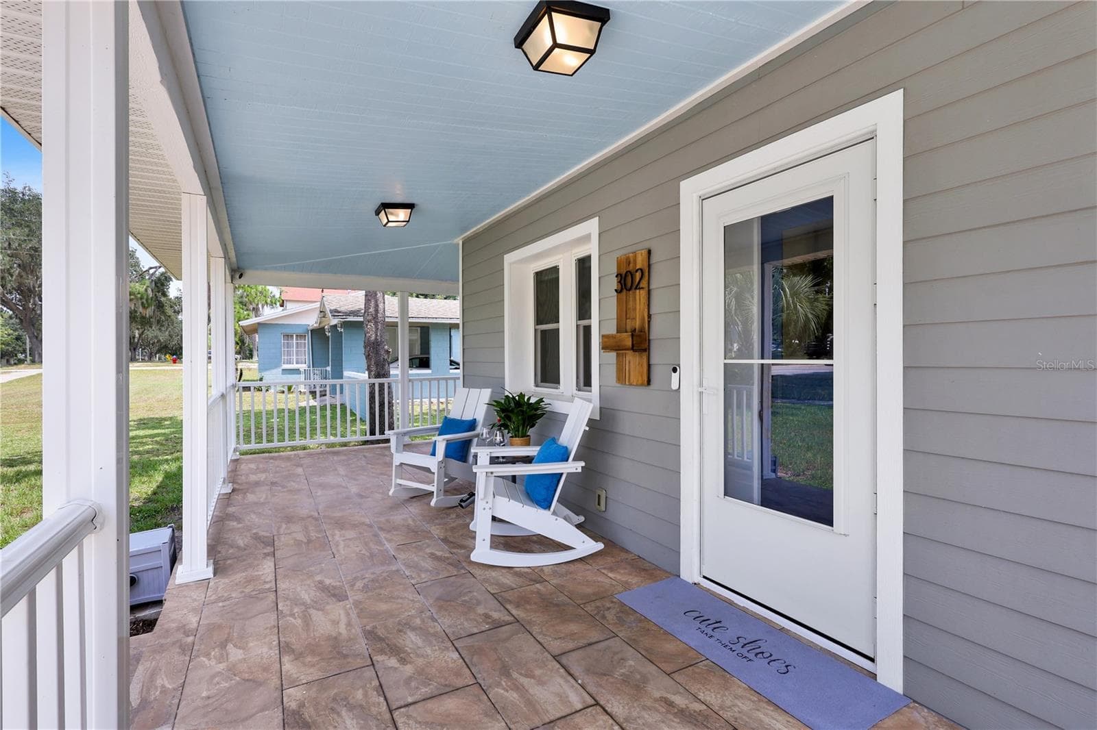 Single Family Residence at 302 S PALM AVE, HOWEY IN THE HILLS, photo 4 of 31
