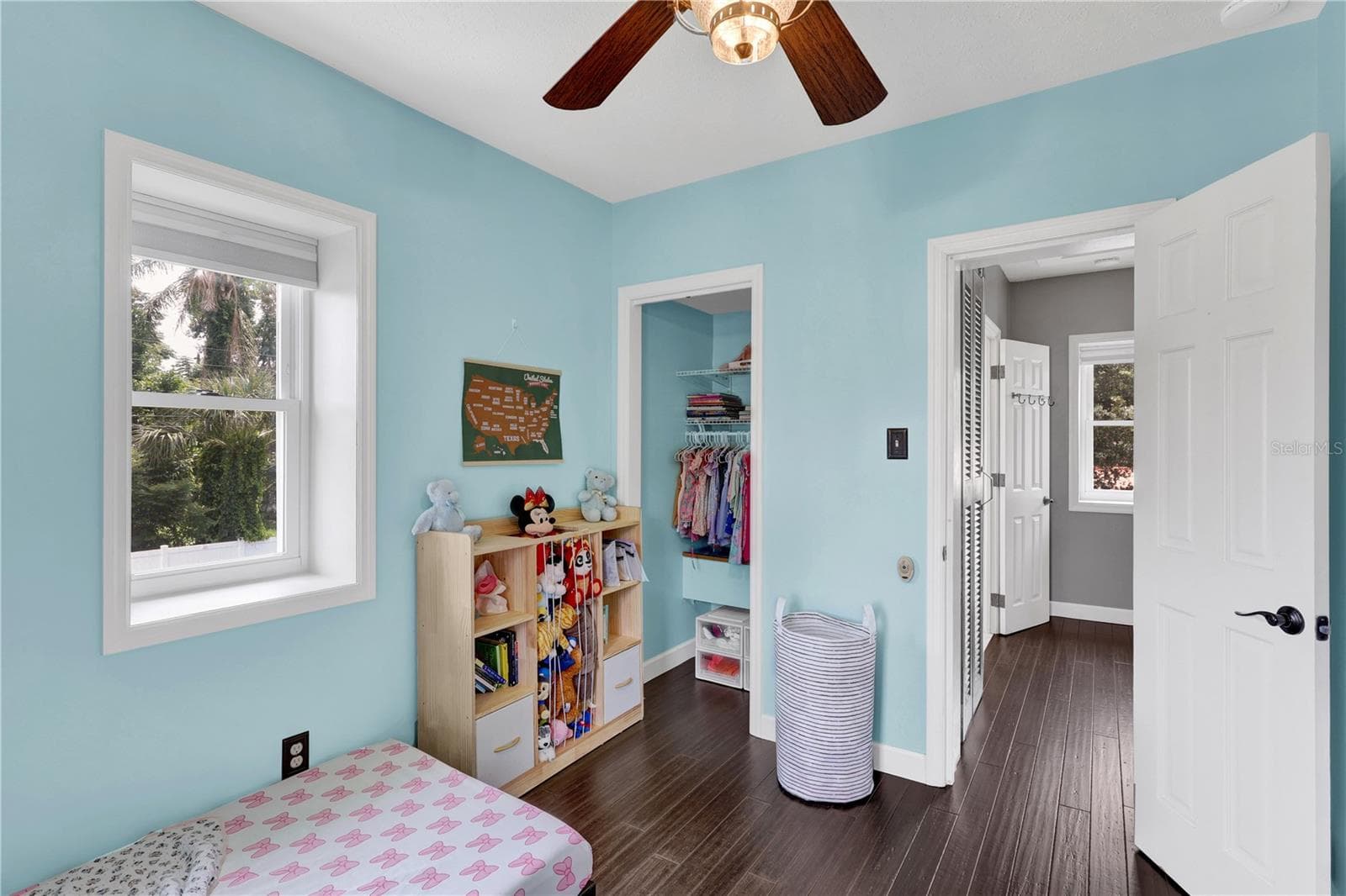 Single Family Residence at 302 S PALM AVE, HOWEY IN THE HILLS, photo 22 of 31