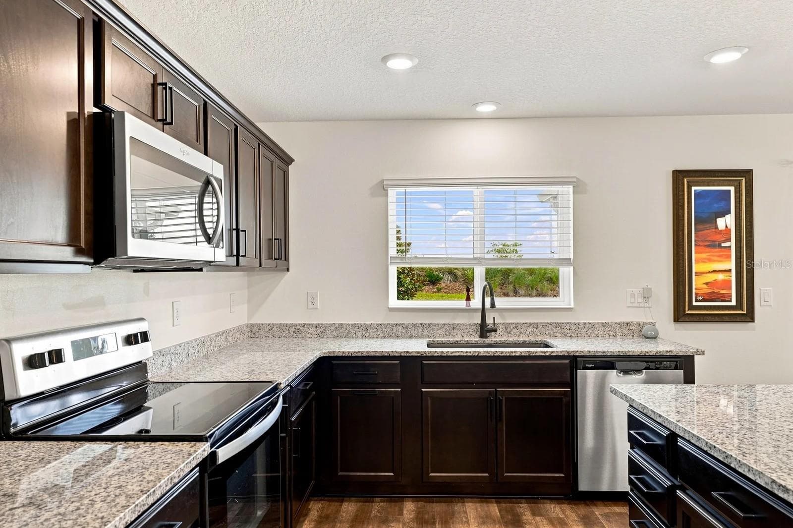 Kitchen - 455 OVERPOOL AVE, DAVENPORT
