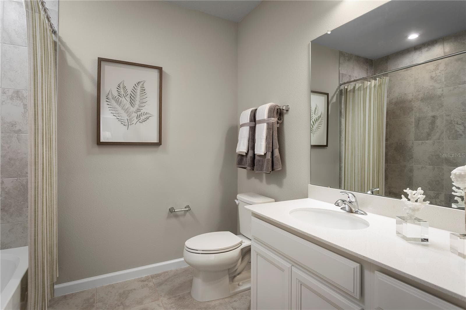 Single Family Residence at 2252 LABRADOR LOOP, WINTER HAVEN, photo 16 of 18