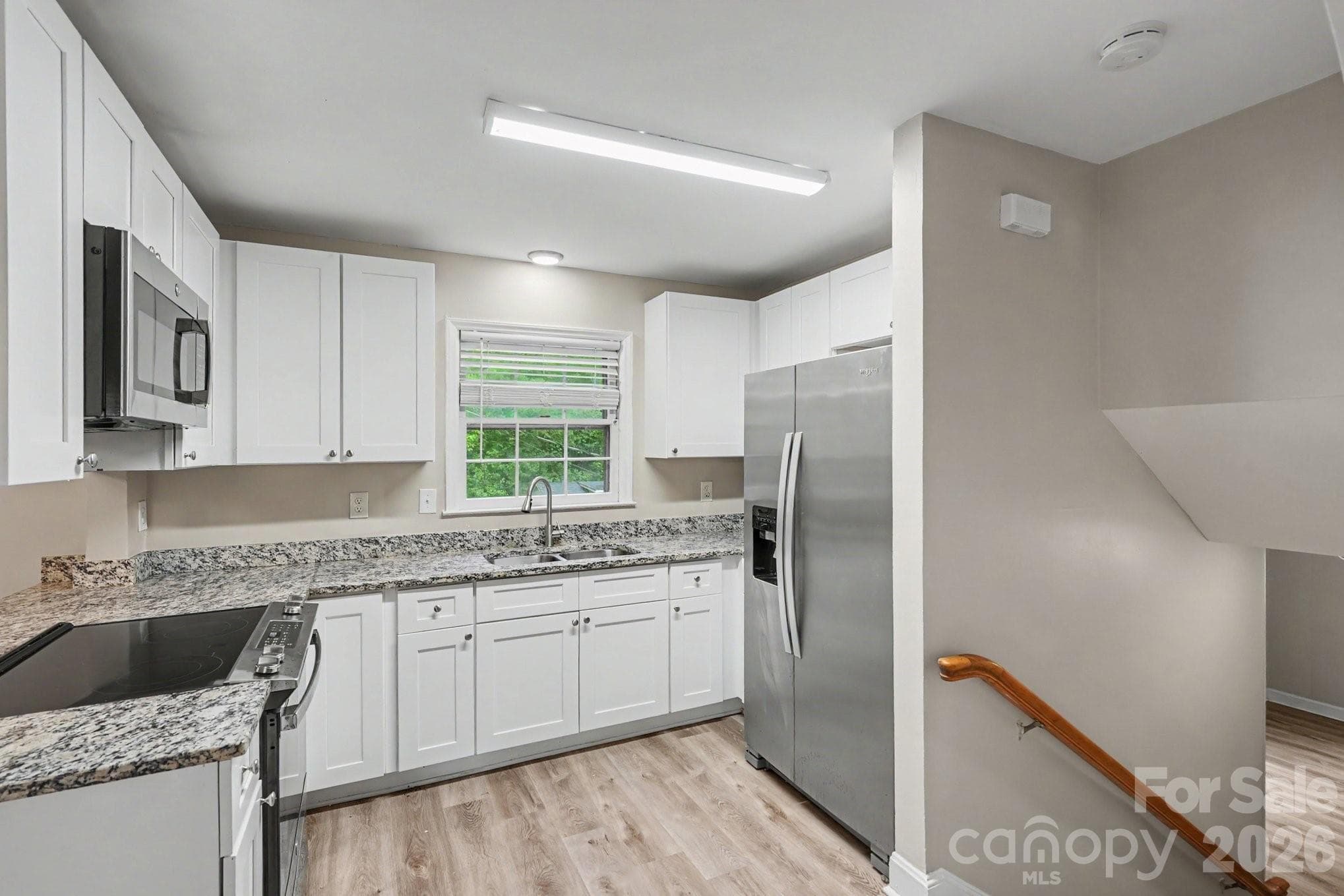 Single Family Residence at 6601 Lynfield Drive, Charlotte, photo 6 of 19