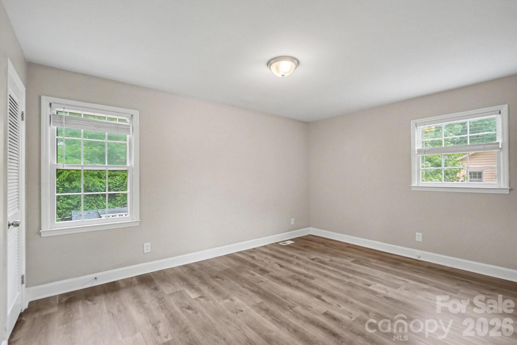 Single Family Residence at 6601 Lynfield Drive, Charlotte, photo 10 of 19