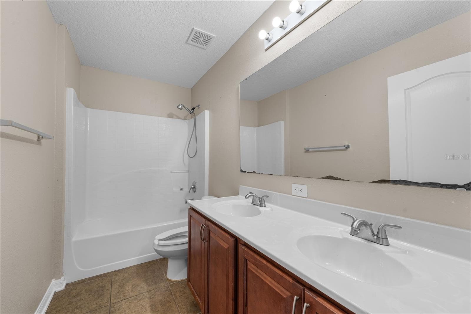Single Family Residence at 14308 NW 161ST AVE, ALACHUA, photo 46 of 75