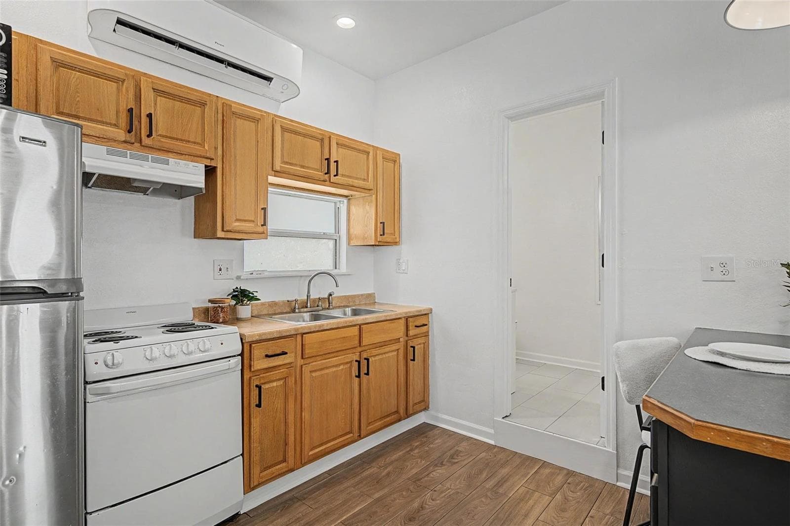 Single Family Residence at 3913 N LYNN AVE, TAMPA, photo 23 of 33