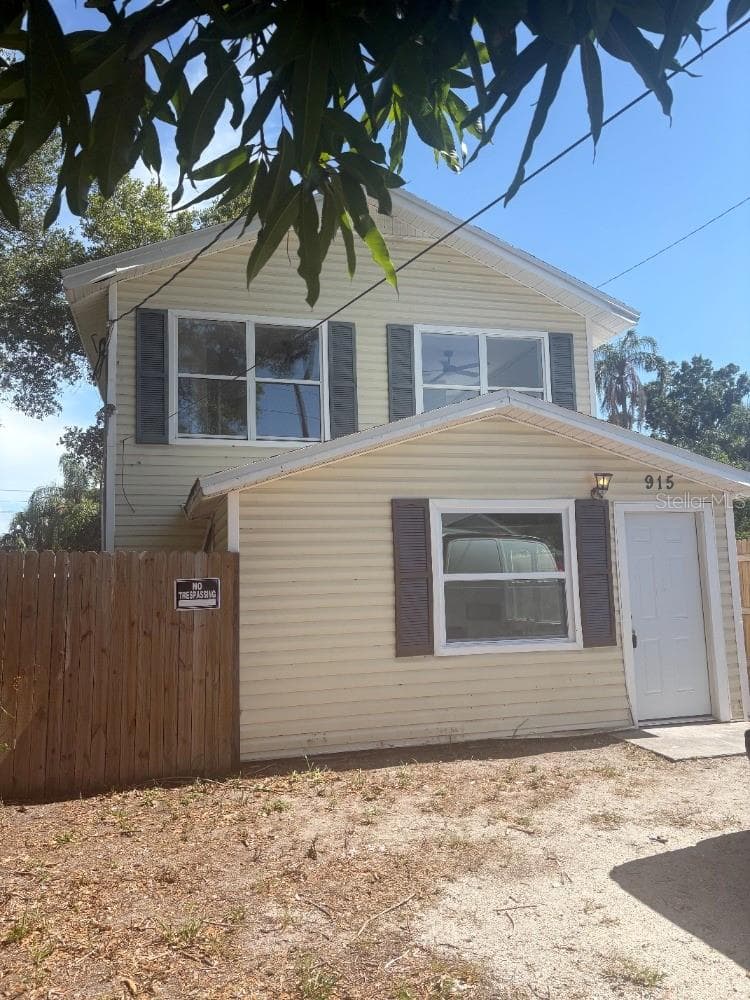 Single Family Residence at 915 SEMINOLE ST, CLEARWATER, photo 2 of 14