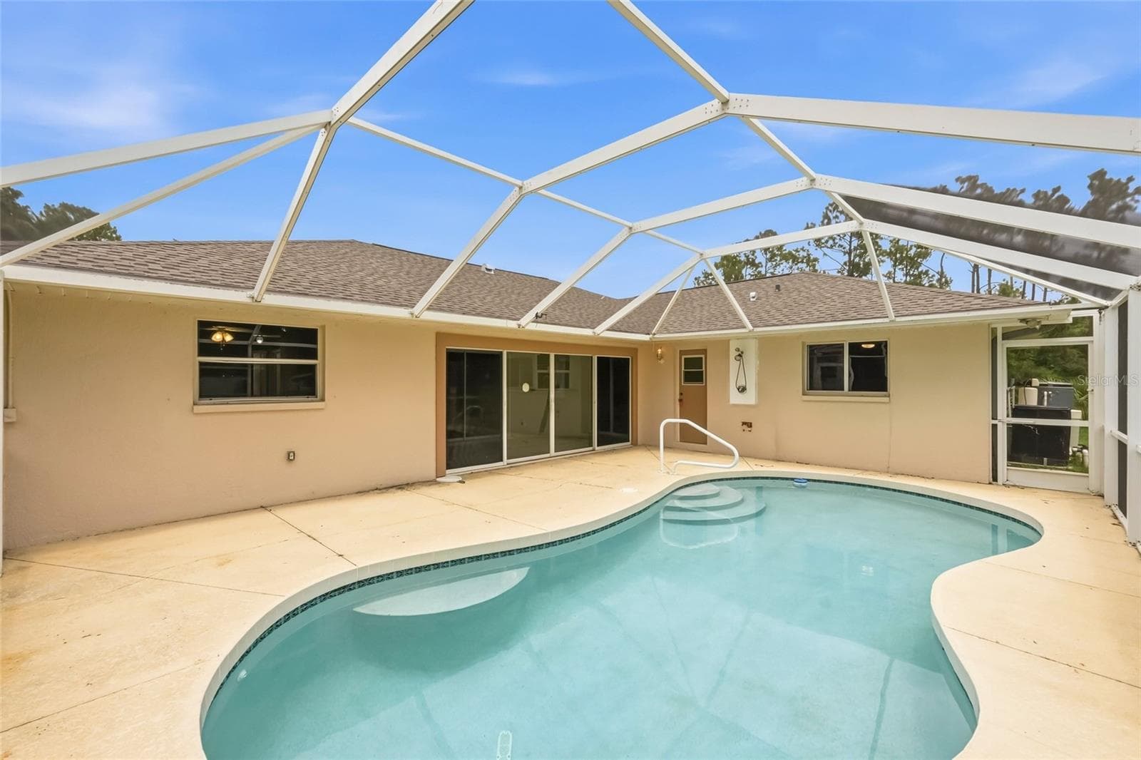 Single Family Residence at 2209 TROPICAIRE BLVD, NORTH PORT, photo 37 of 69