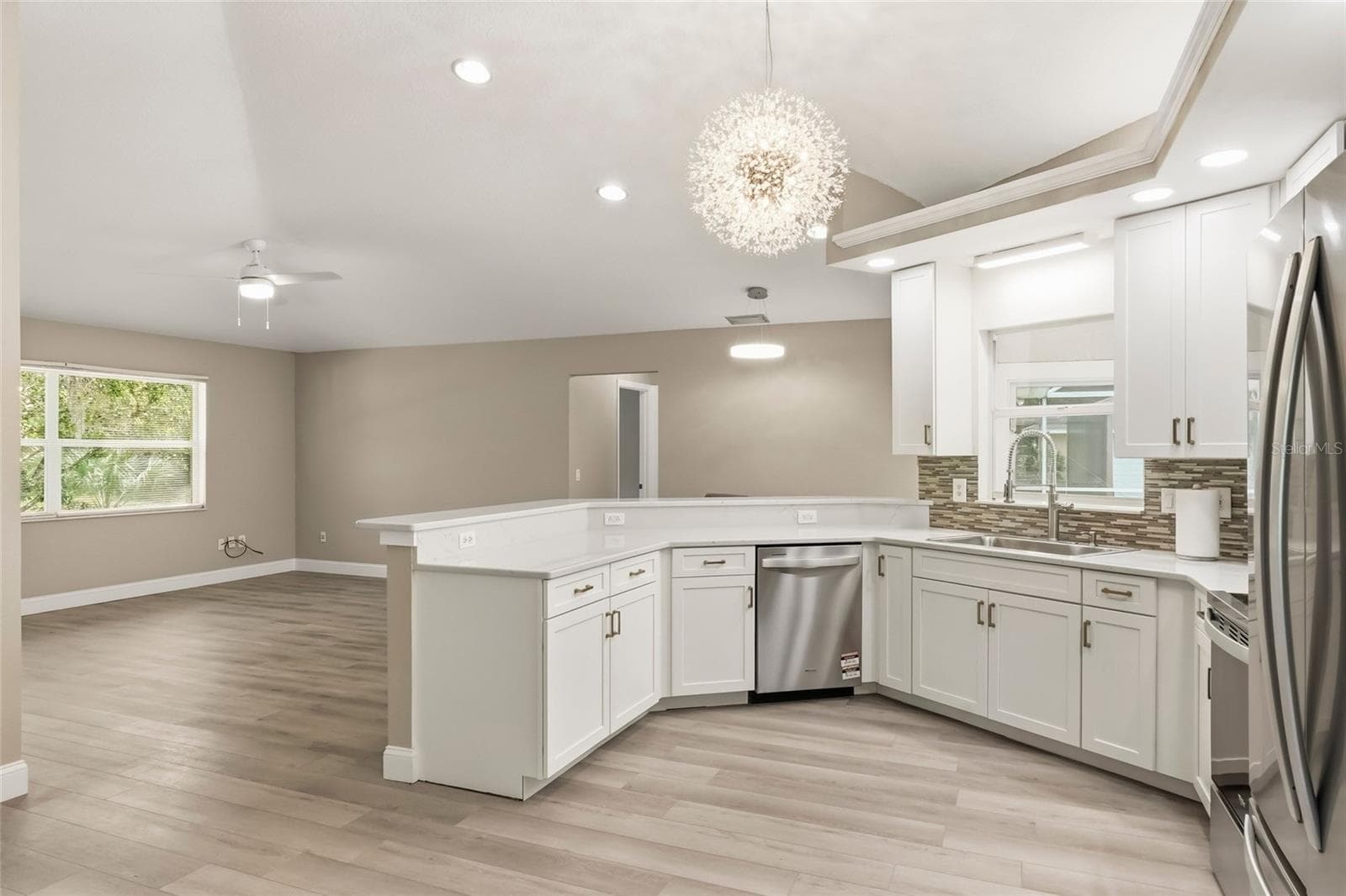 Single Family Residence at 2209 TROPICAIRE BLVD, NORTH PORT, photo 15 of 69