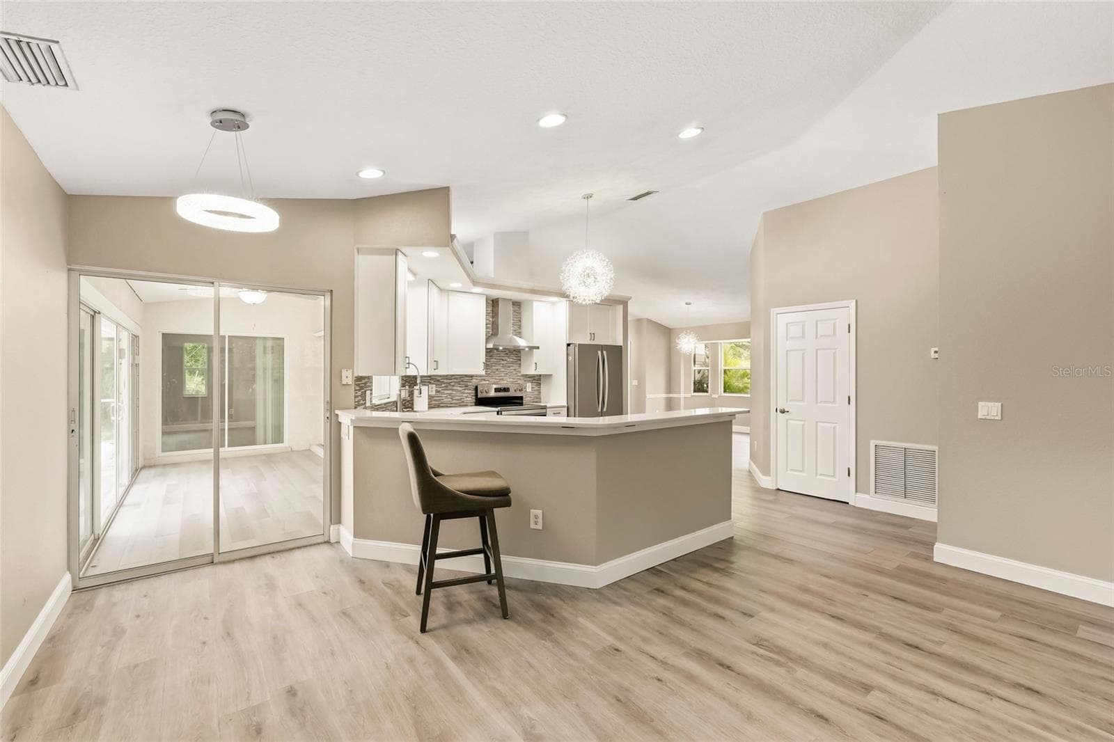 Single Family Residence at 2209 TROPICAIRE BLVD, NORTH PORT, photo 21 of 69