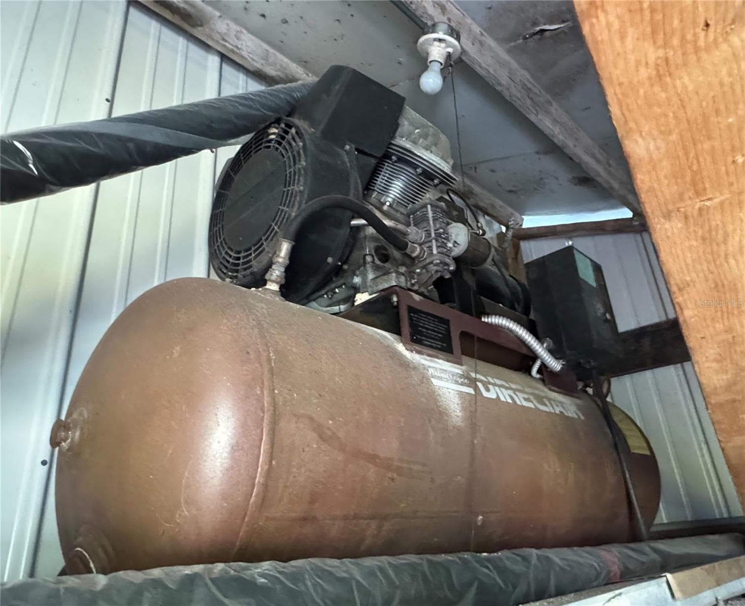 sgl phase 5HP 220. ATLAS COPCO - 17725 POWERLINE RD, DADE CITY
