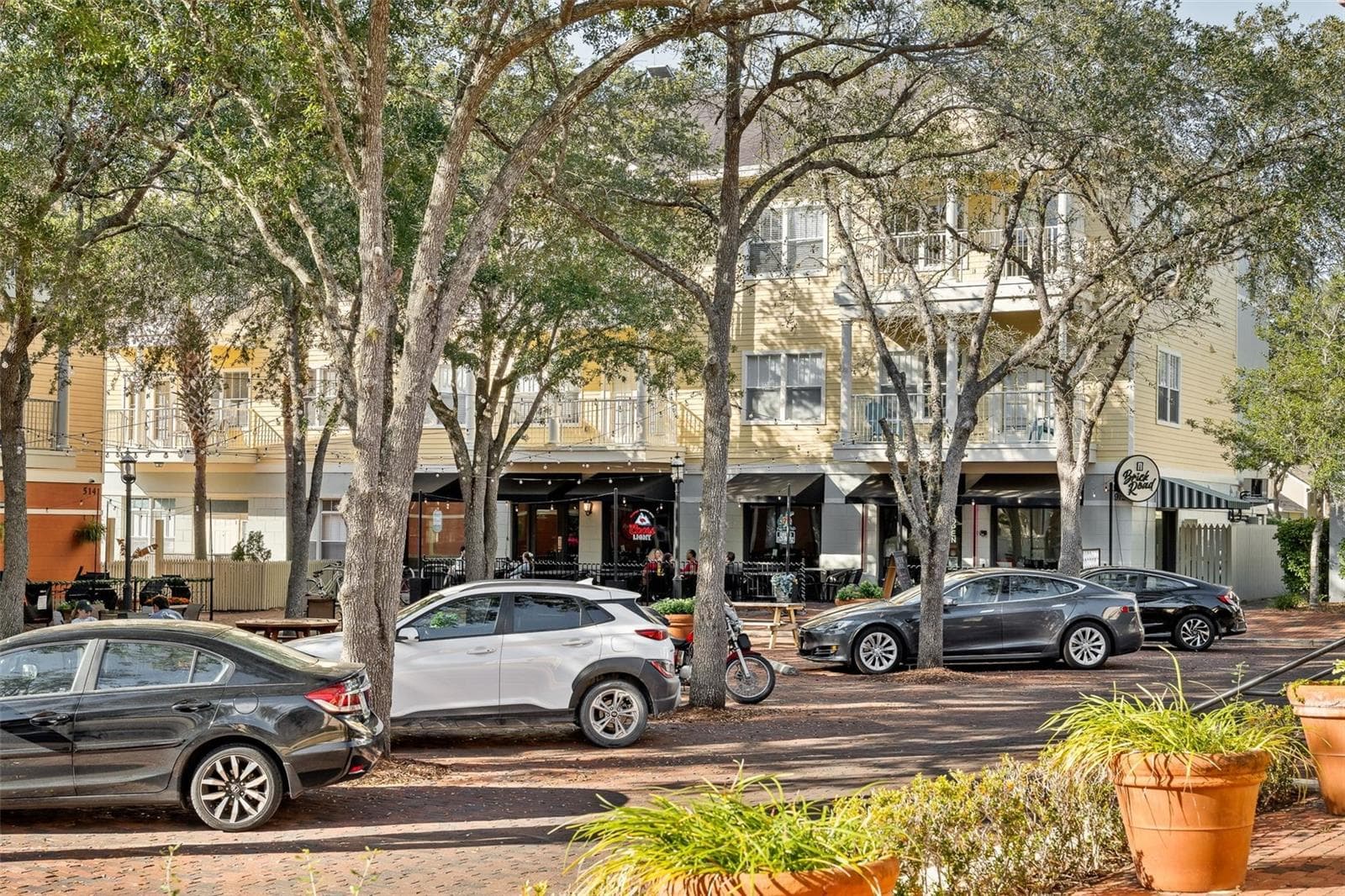 Shops and Restaurants - 9124 SW 51ST RD #302, GAINESVILLE