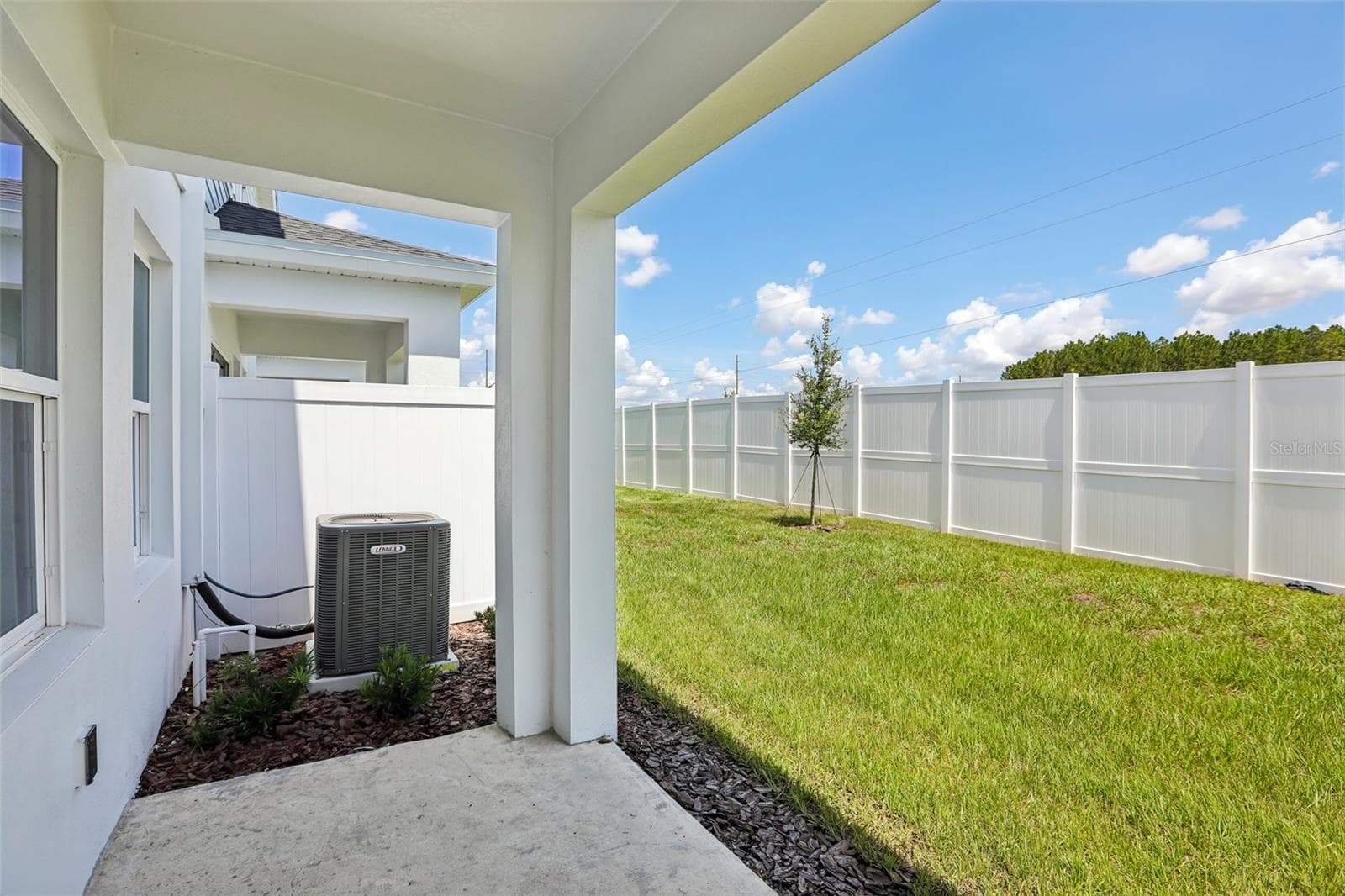 Townhouse at 34563 TURPINS AVE, ZEPHYRHILLS, photo 23 of 27