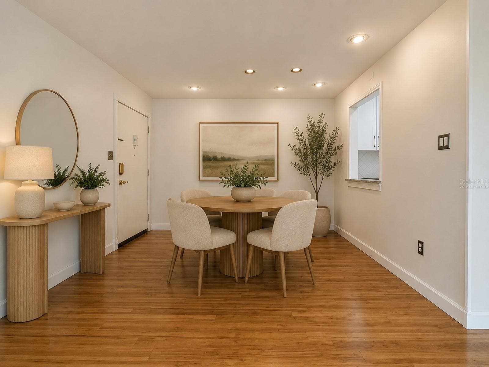 Virtually staged Dining Room - 531 SUTTON PL, LONGBOAT KEY